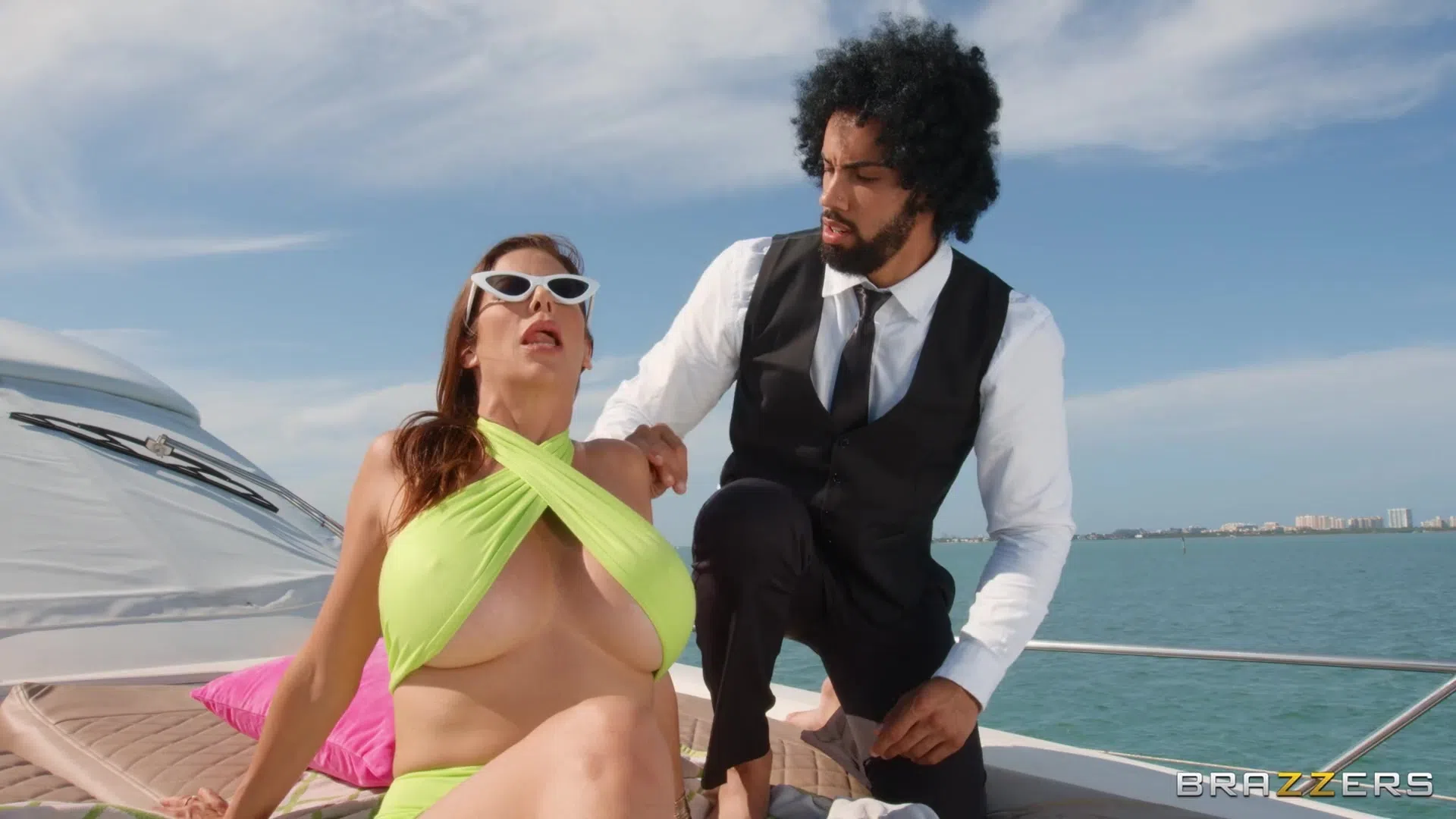 alexis-fawx-brazzers-exxtra-104382 Of Page 1-1.webp