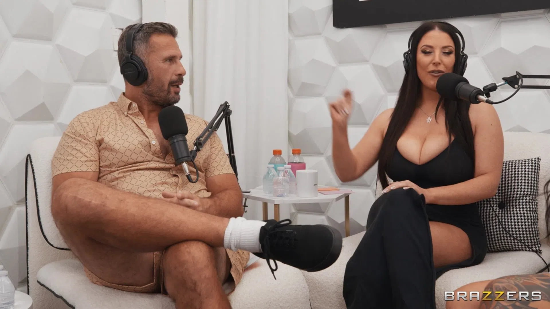 angela-white-connie-perignon-brazzers-170978 Of Page 1-1.webp