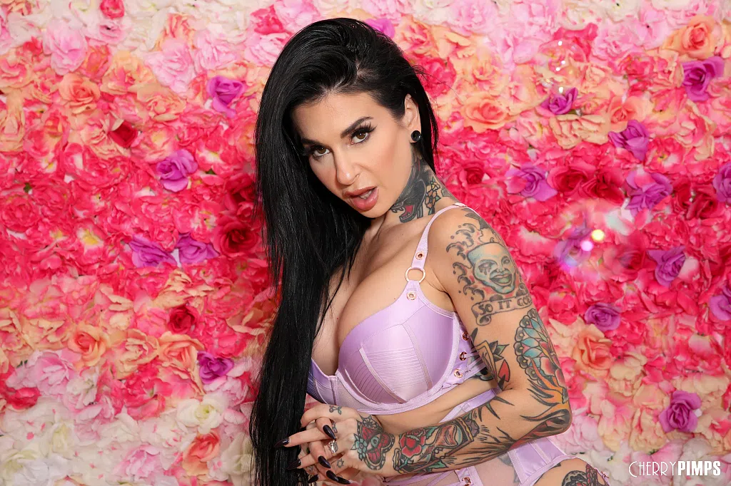joanna-angel-cherry-pimps-112144 Of Page 1-4.webp