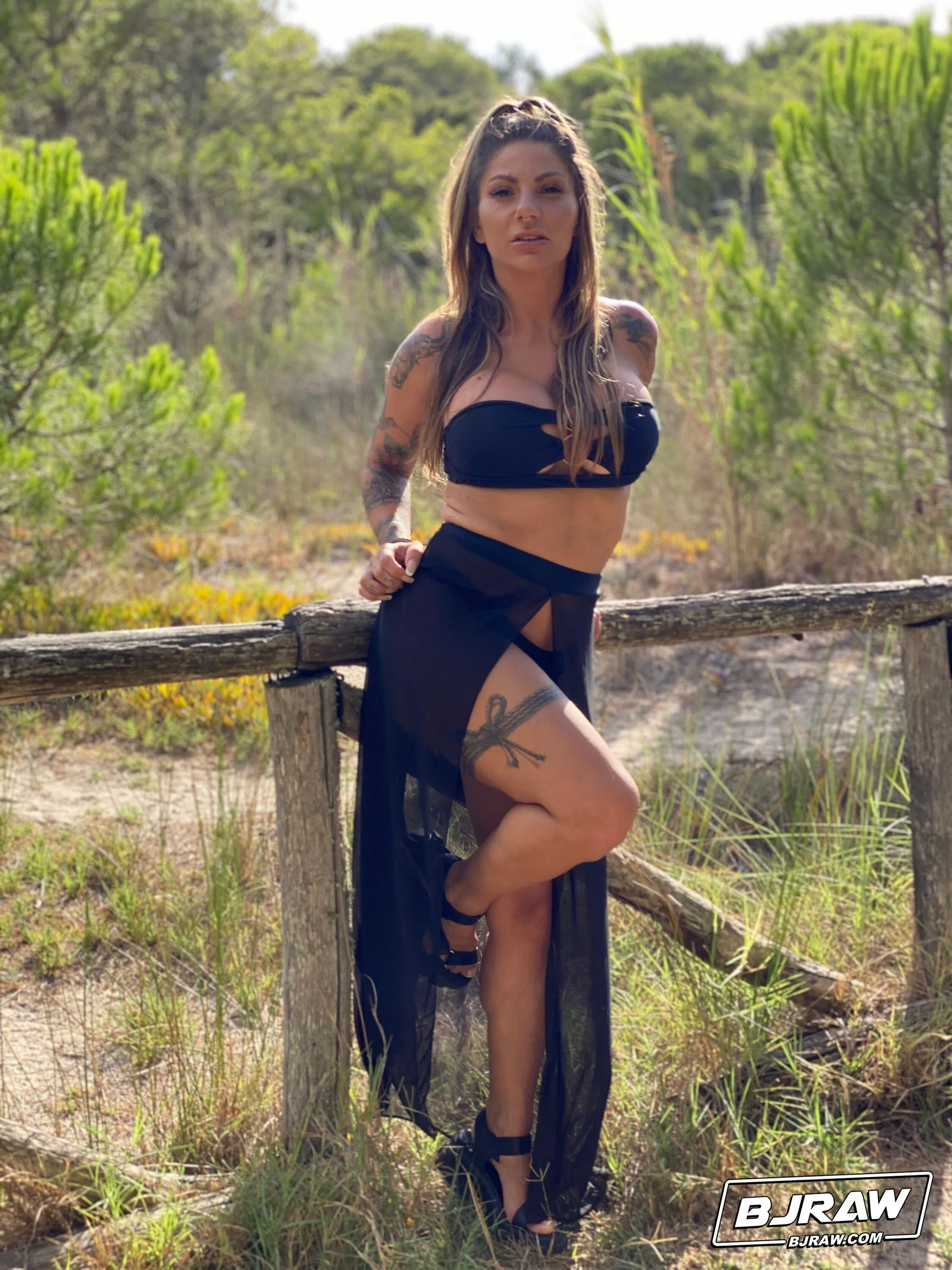 lily-veroni-bj-raw-124935 Of Page 1-1.webp