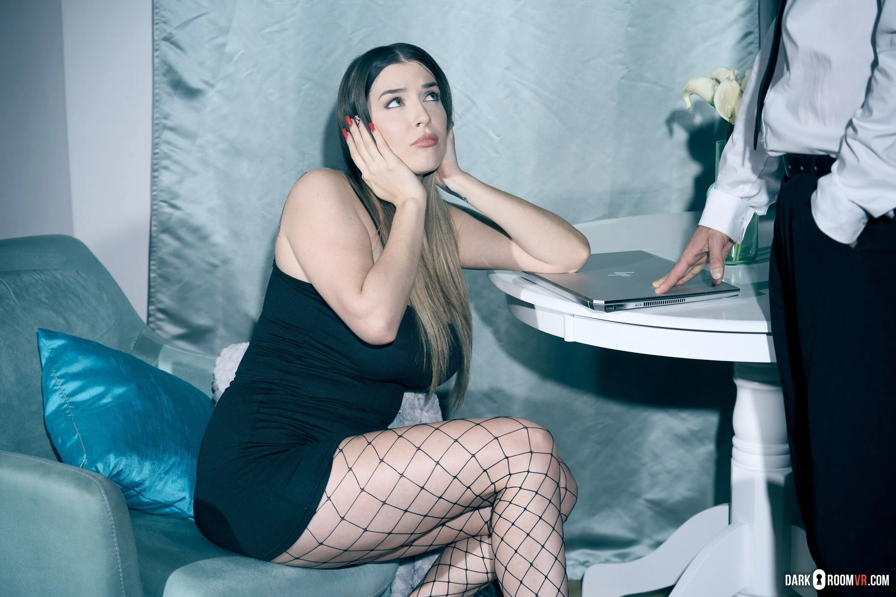 marica-chanelle-dark-room-vr-174431 Of Page 1-2.webp