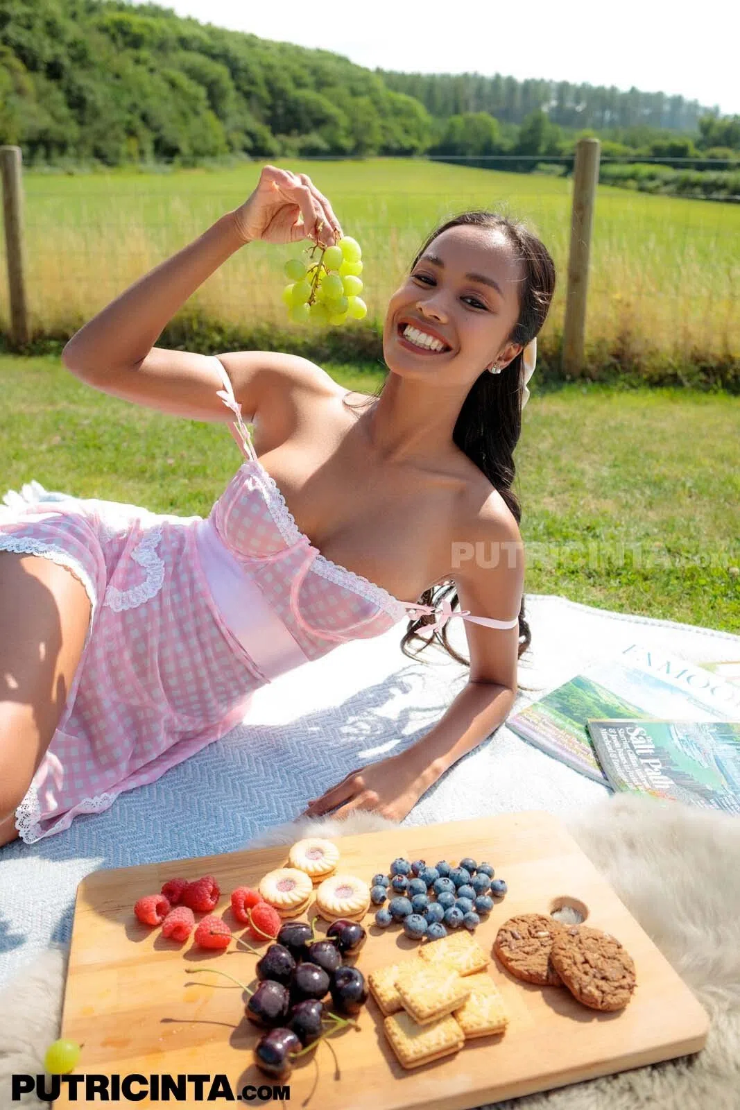 putri-cinta-401-picnic-with-benefits-202837 Of Page 1-4.webp