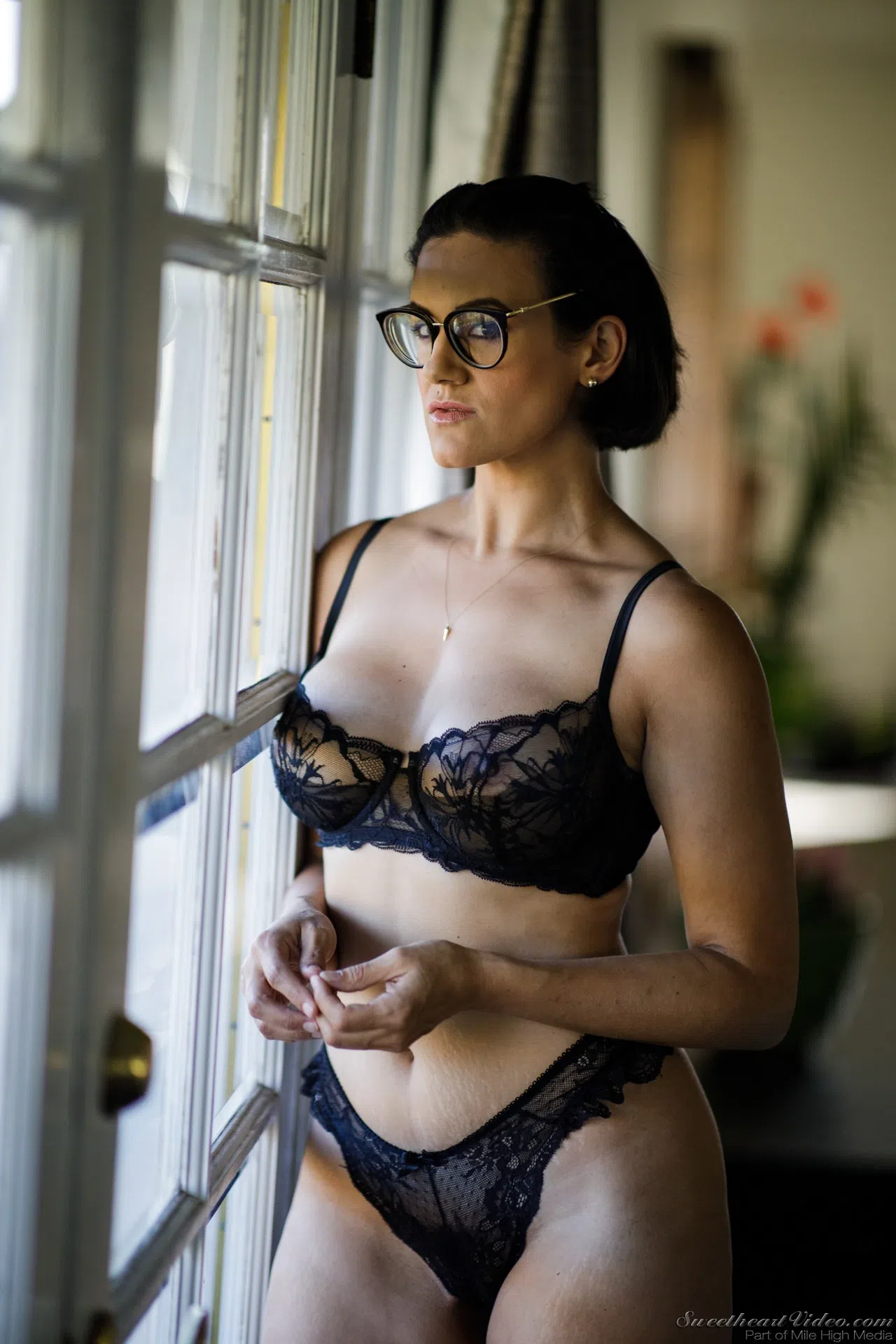 romi-rain-penny-barber-back-on-the-scene-76076 Of Page 1-1.webp
