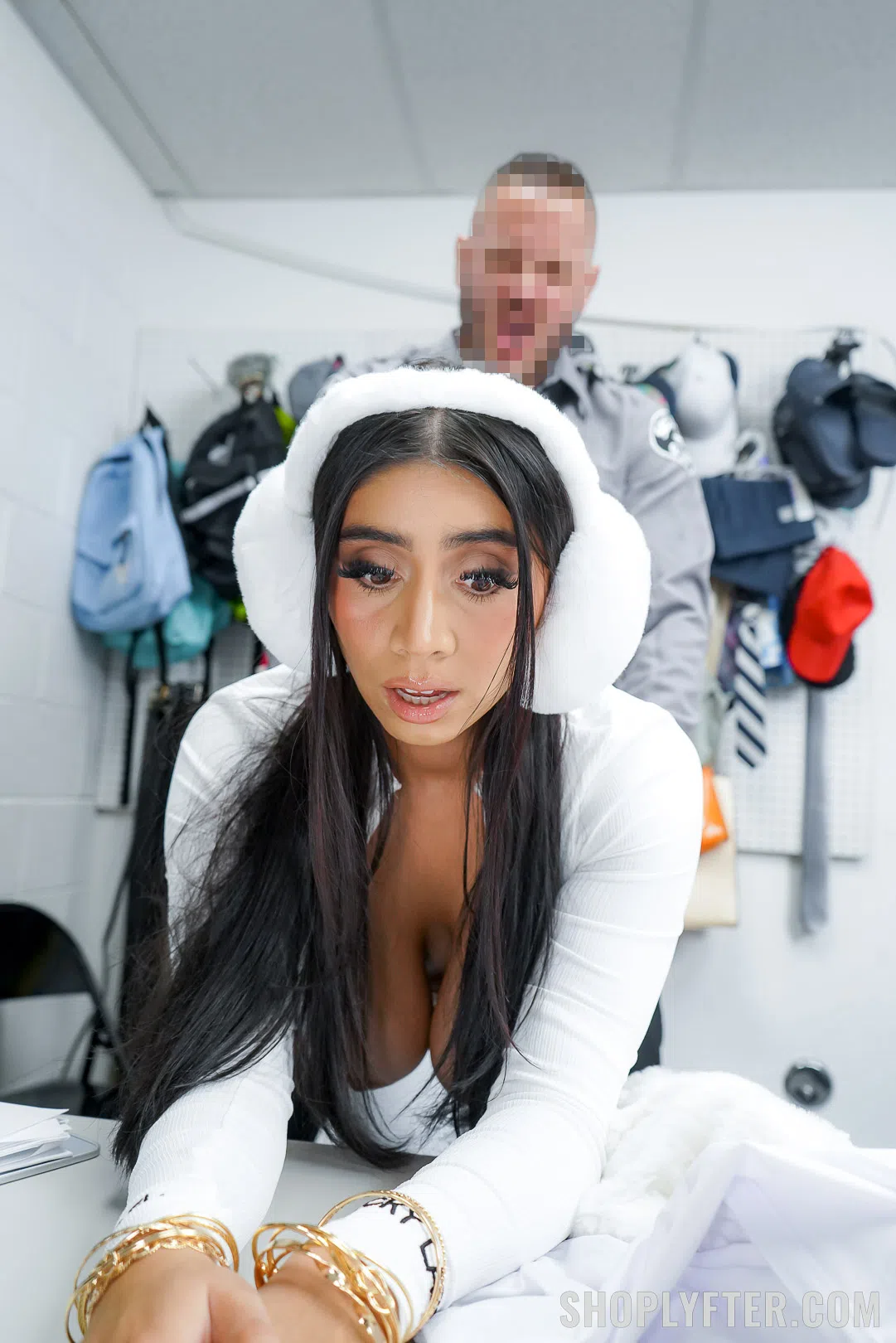 violet-myers-shoplyfter-mylf-177224 Of Page 2-7.webp