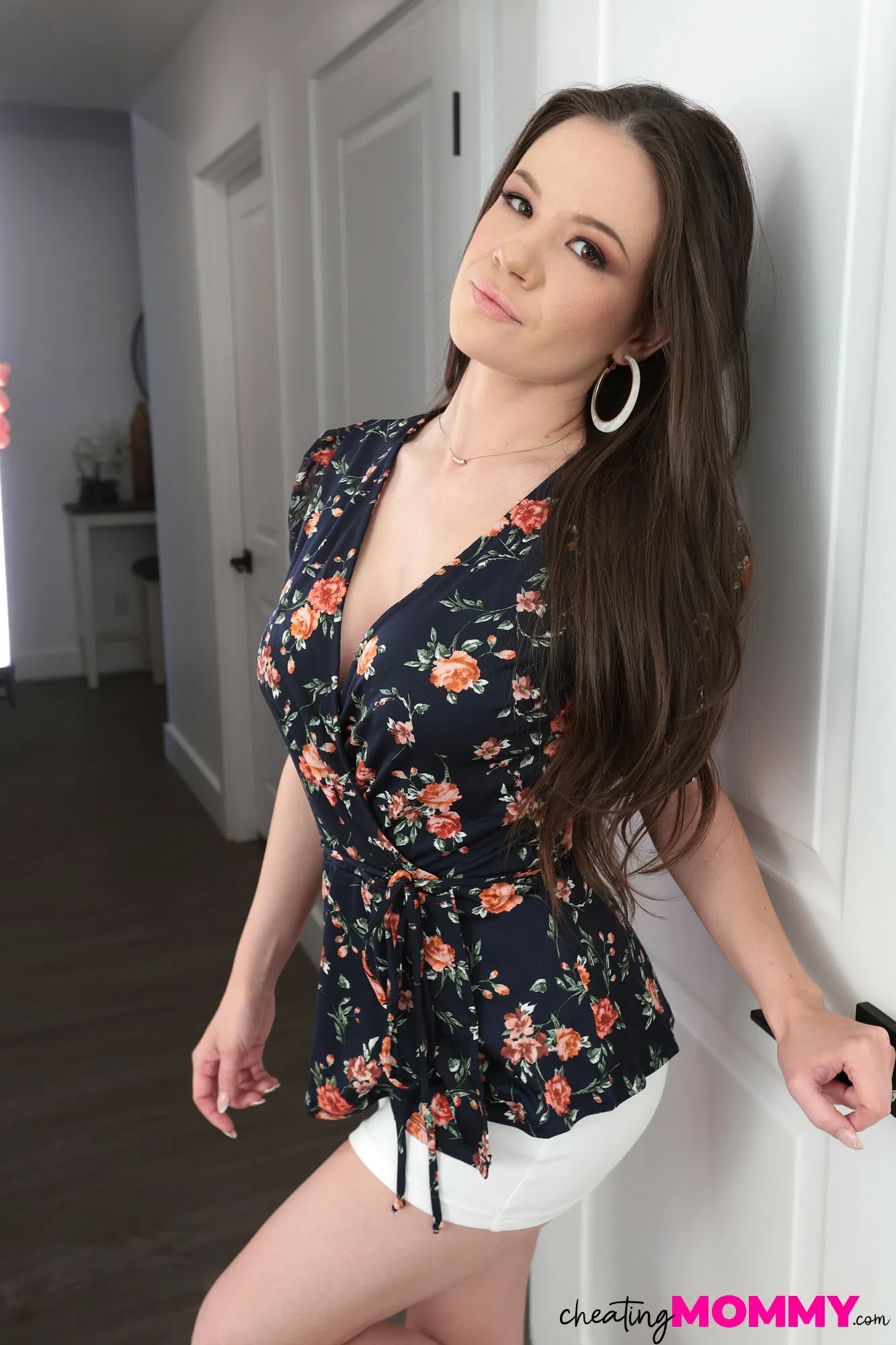 alison-rey-cheating-mommy-183665 Of Page 1-5.webp