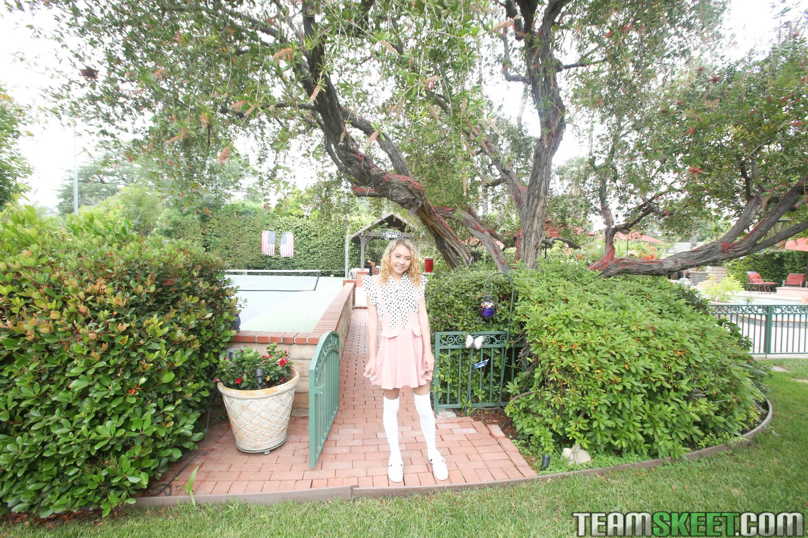 allie-addison-exxxtra-small-66373 Of Page 1-1.webp
