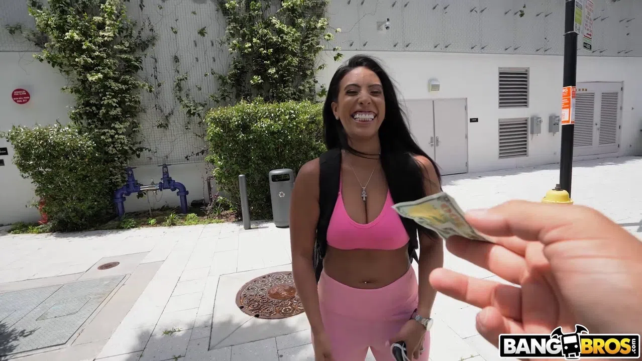 amirah-styles-bangbus-100113 Of Page 1-2.webp