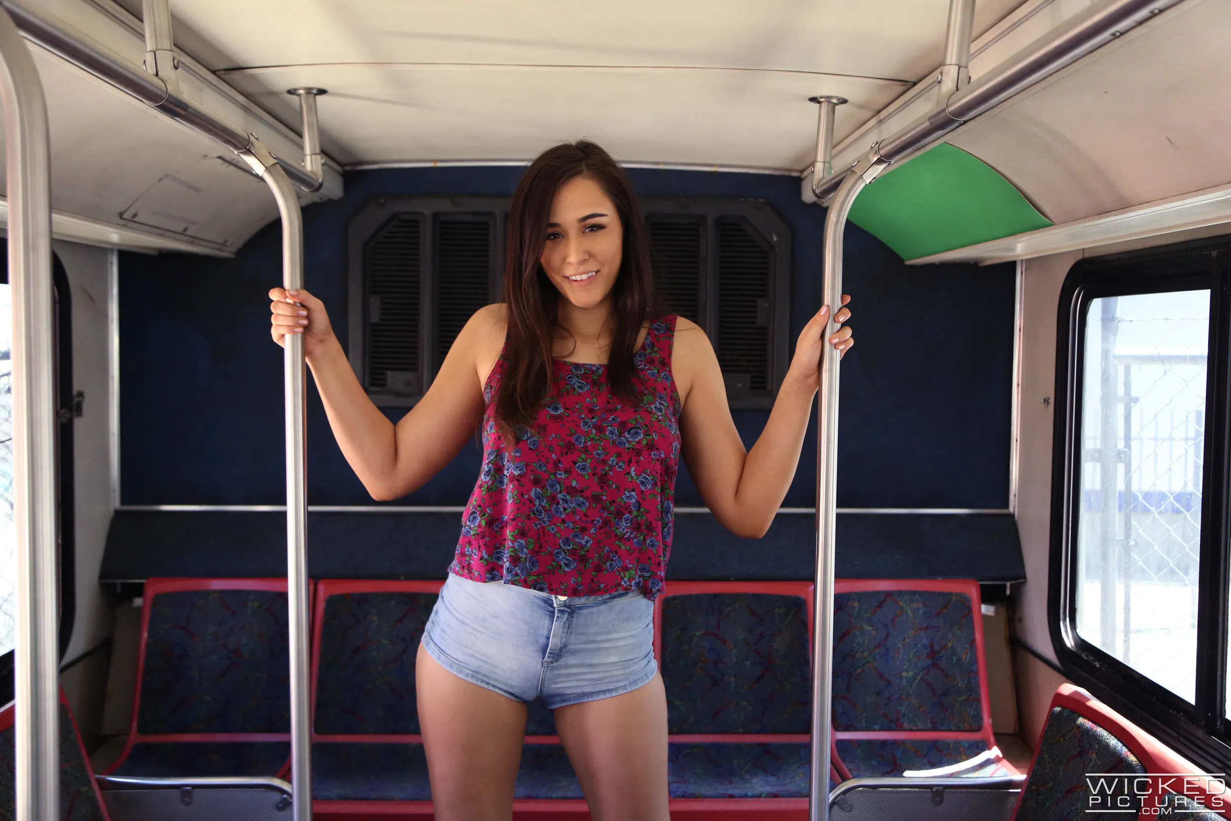 anastasia-black-ass-transit-5090 Of Page 1-1.webp
