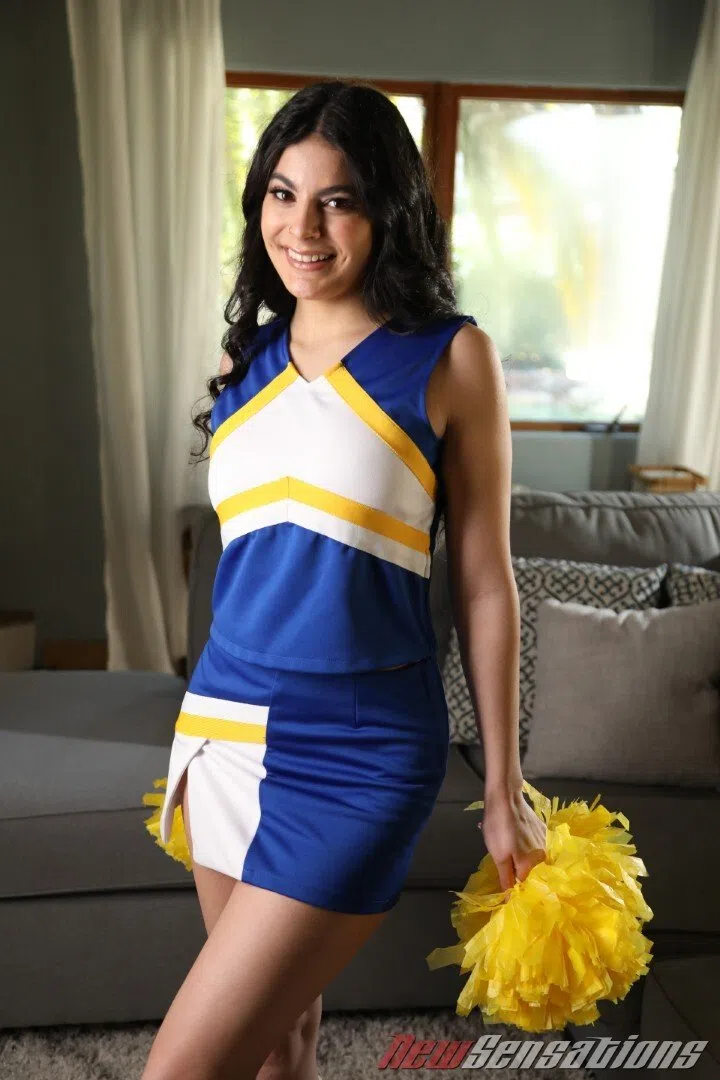 angel-gostosa-cheerleaders-in-heat-3-169014 Of Page 1-1.webp