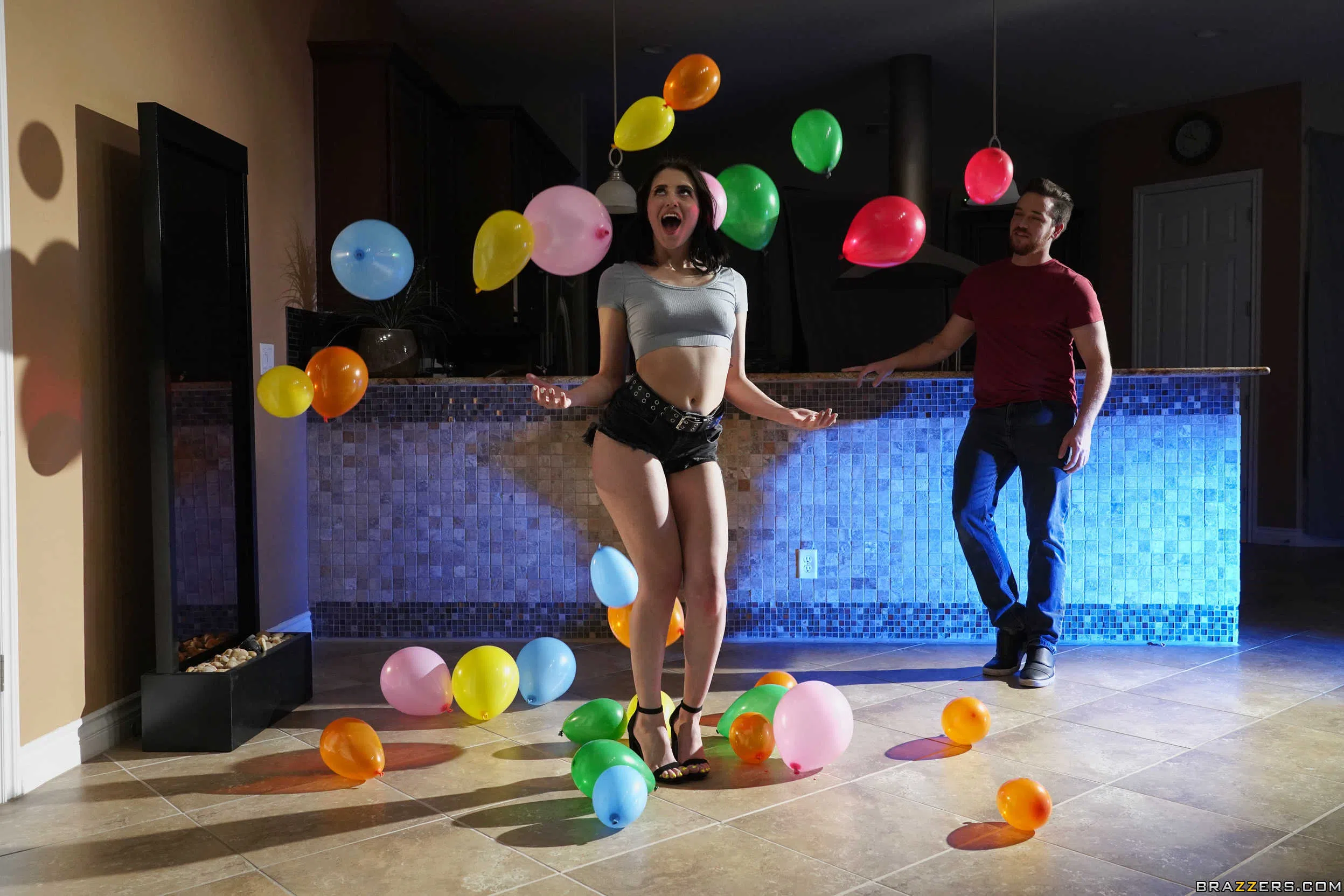aubree-valentine-brazzers-exxtra-80155 Of Page 2-9.webp