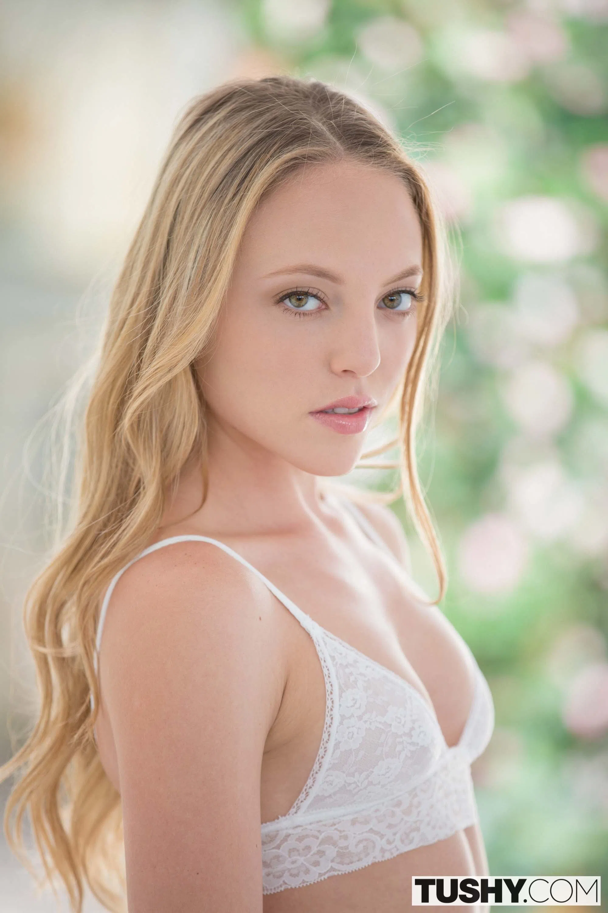 aubrey-star-tushy-7831 Of Page 1-1.webp