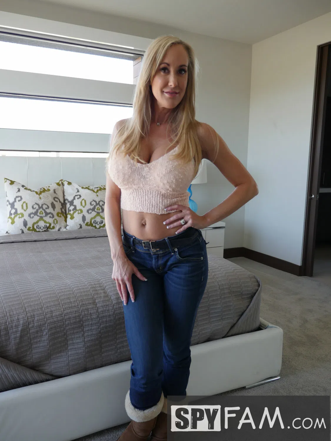 brandi-love-spy-fam-27118 Of Page 1-1.webp