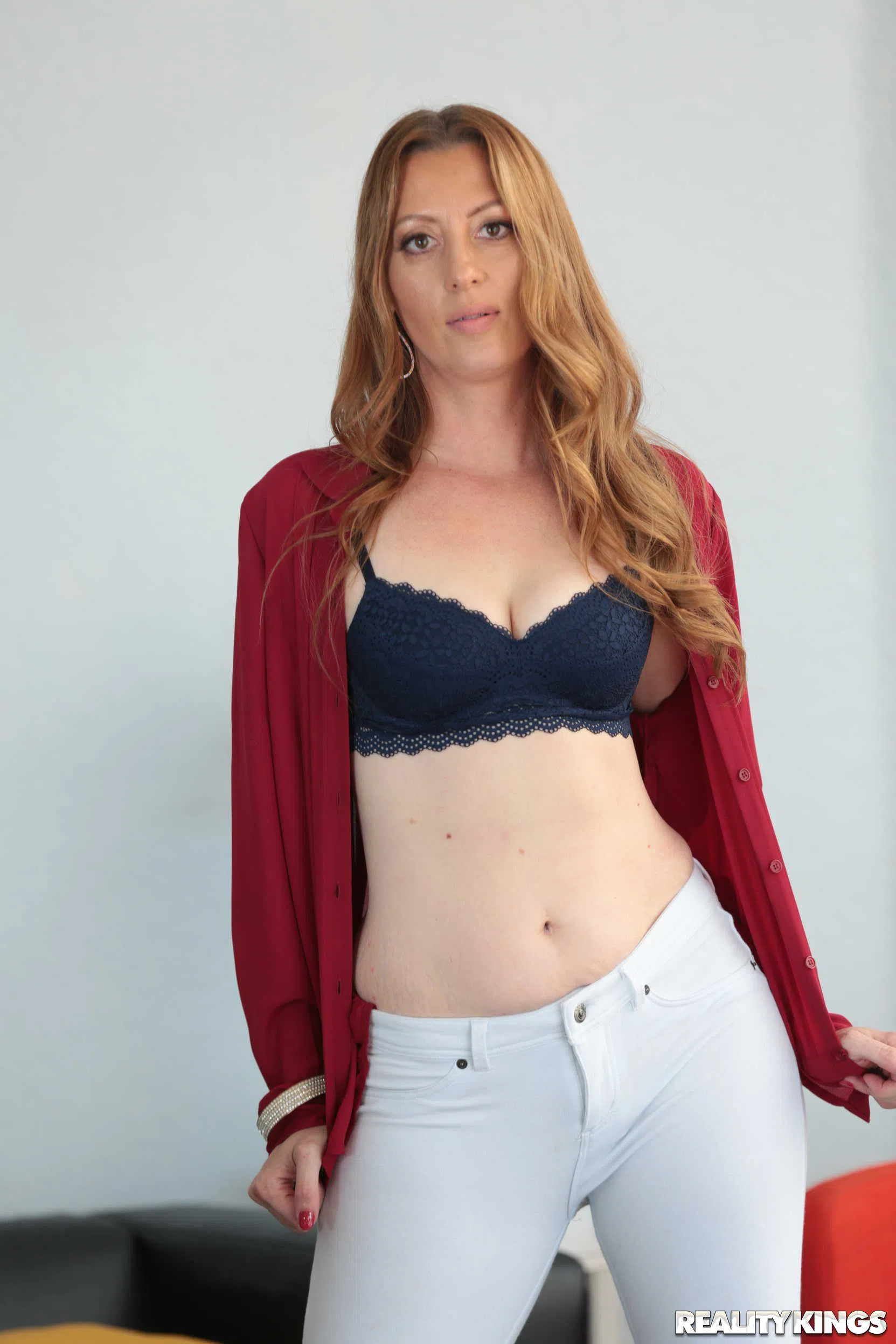 brianna-bree-milf-hunter-57499 Of Page 1-2.webp