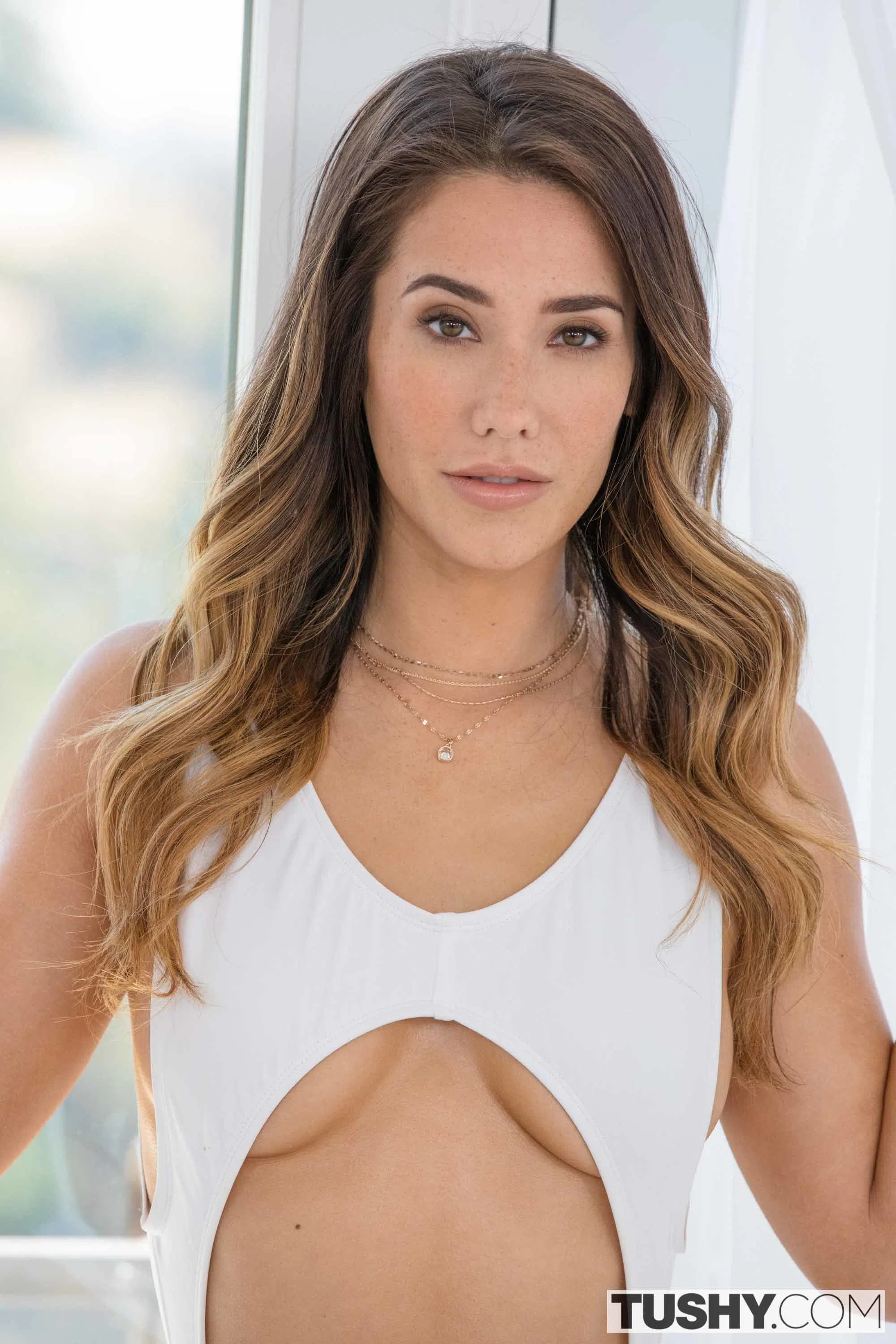 eva-lovia-tushy-28957 Of Page 1-1.webp