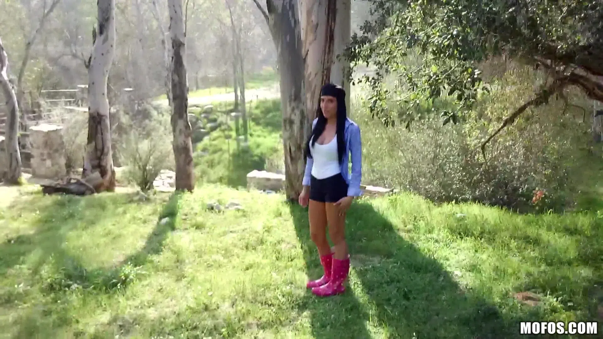 jaclyn-taylor-drone-hunter-818 Of Page 1-1.webp