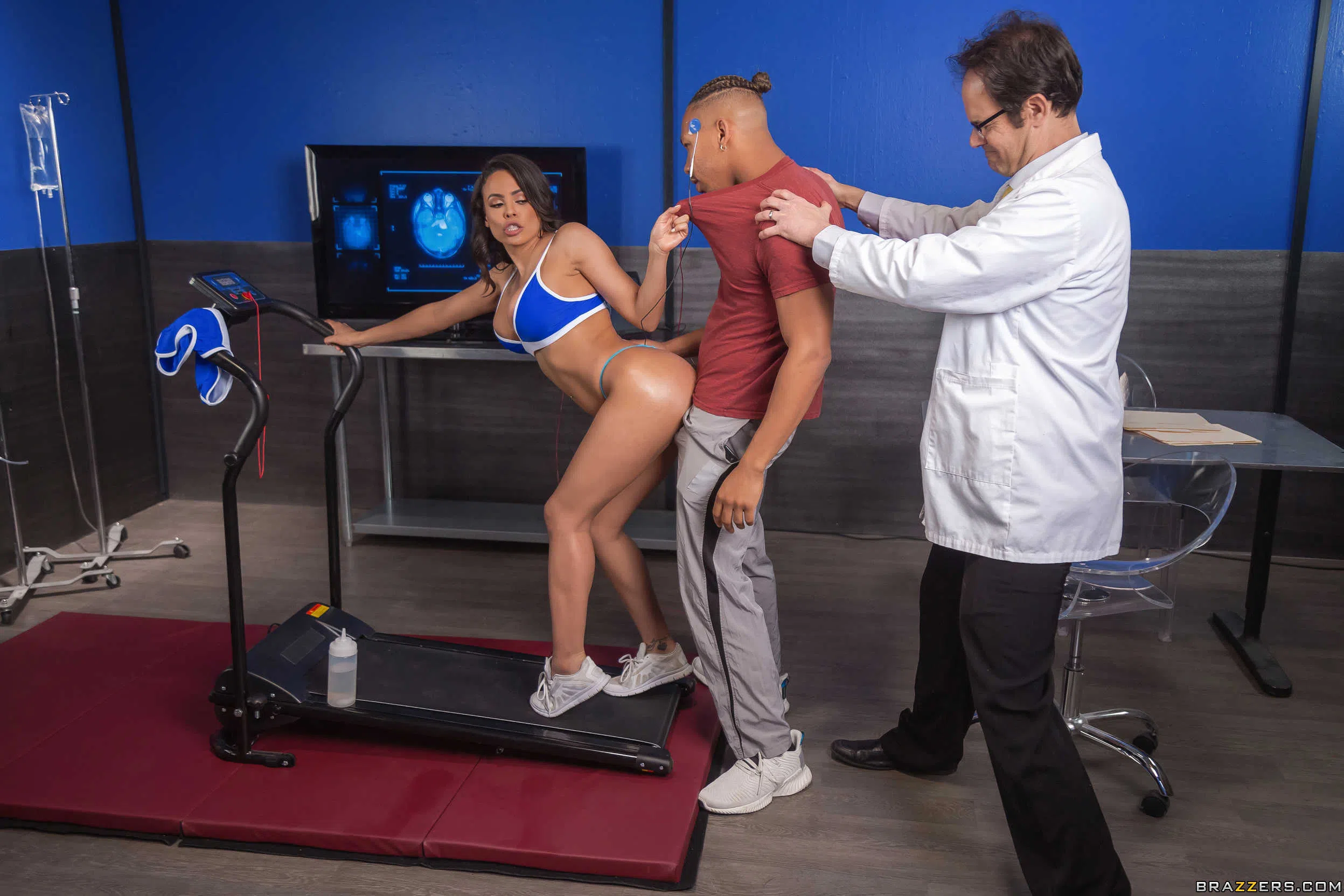 luna-star-brazzers-exxtra-58967 Of Page 3-11.webp