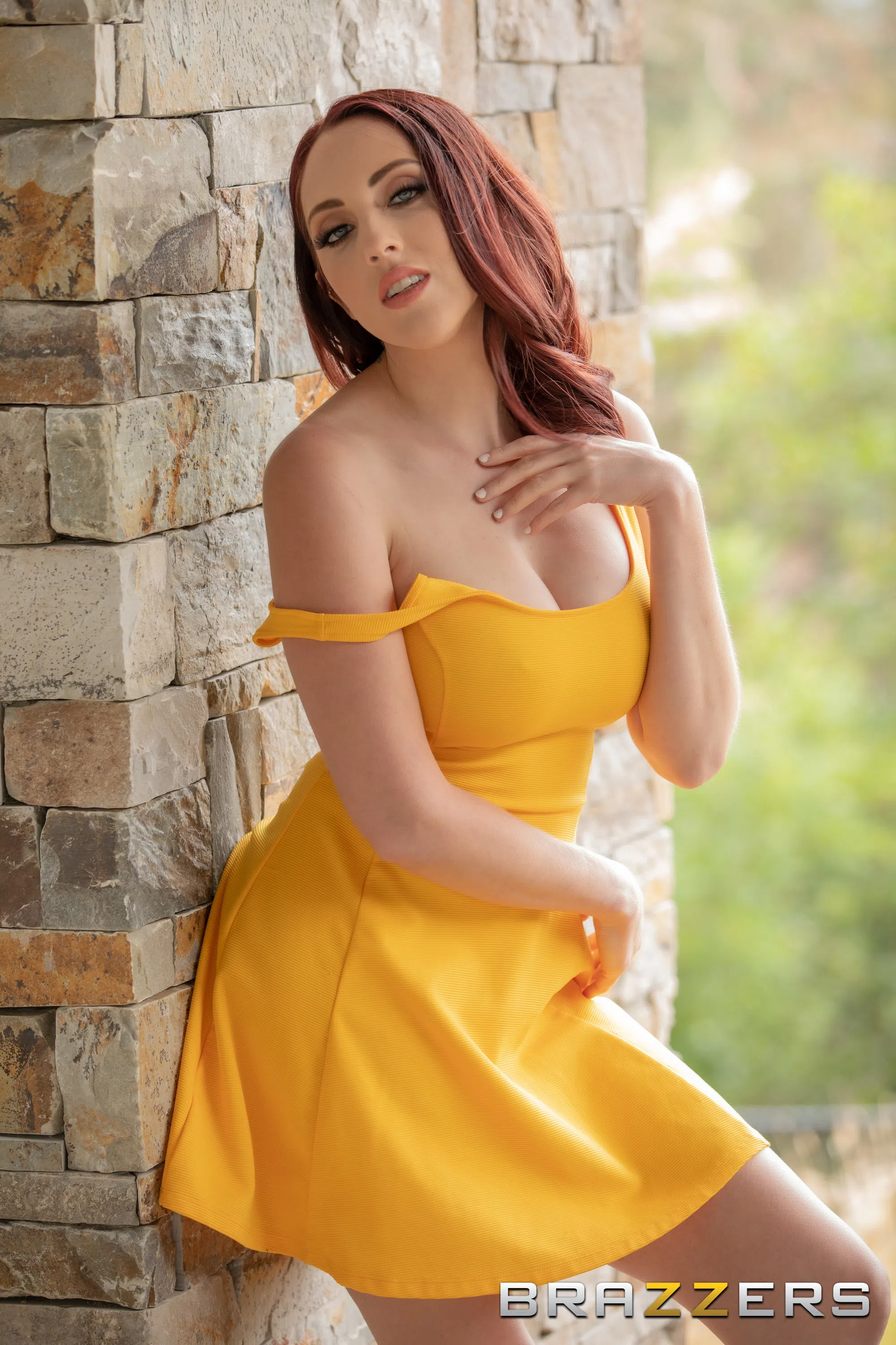 nickey-huntsman-brazzers-exxtra-101365 Of Page 1-2.webp