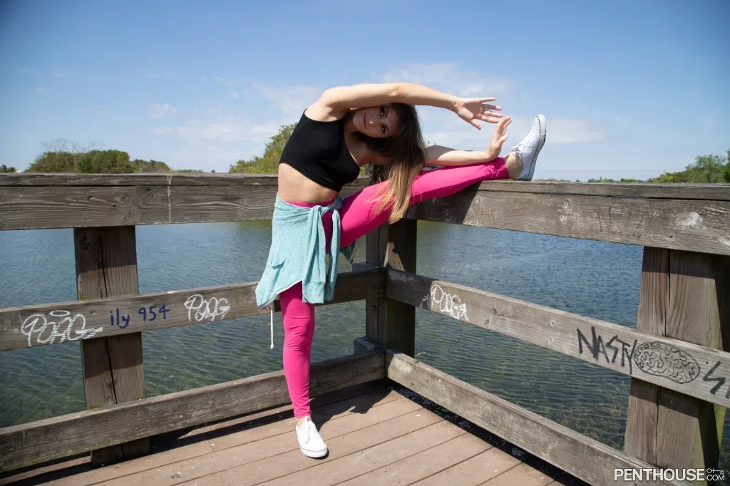 paige-owens-teen-public-pickups-2-63907 Of Page 1-1.webp