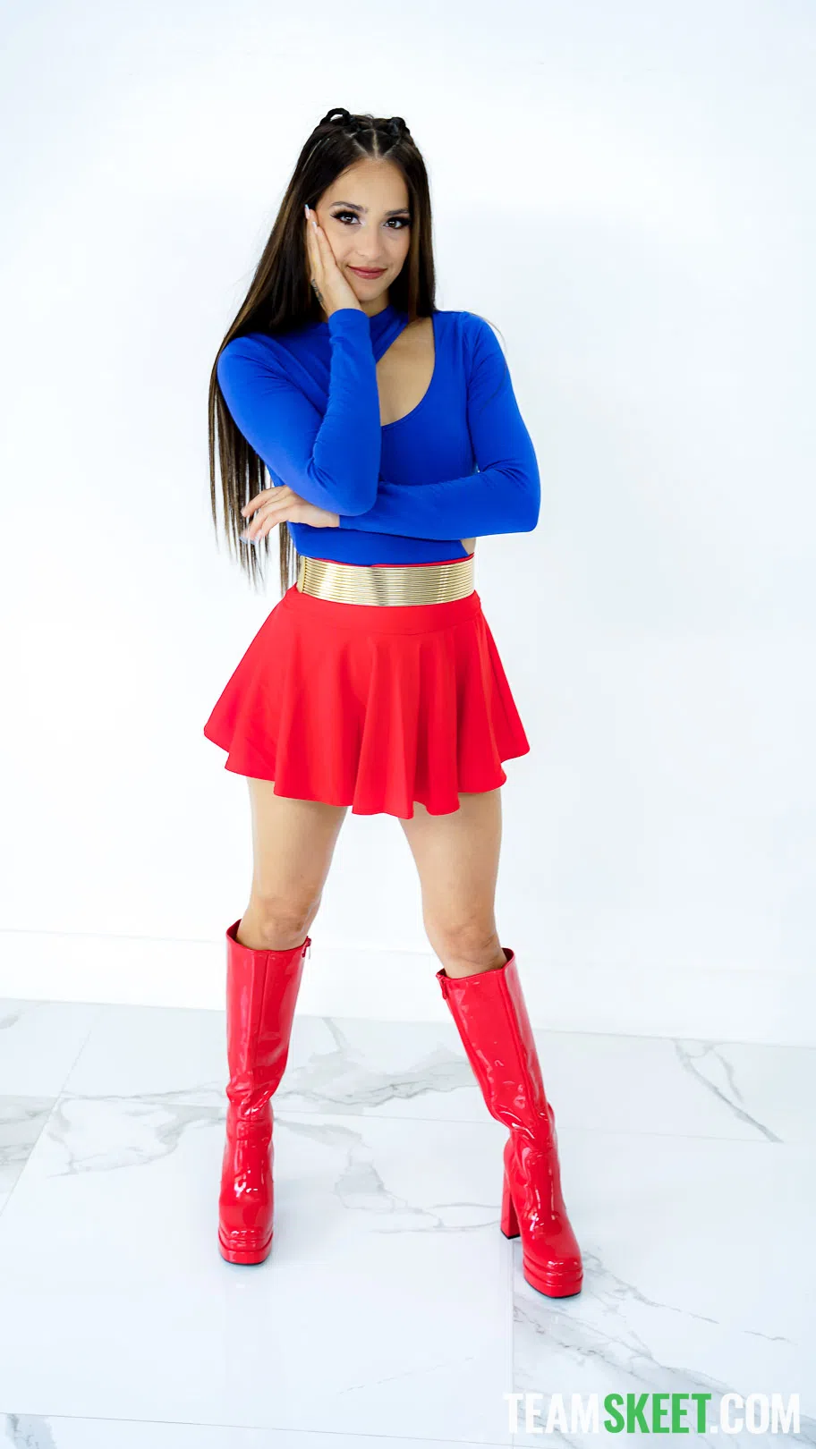 sofie-reyez-exxxtra-small-191265 Of Page 1-1.webp
