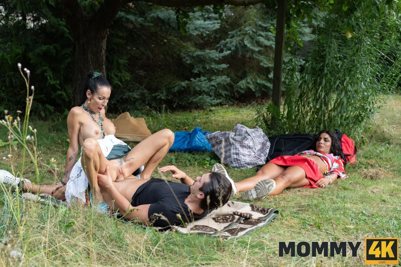 valentina-sierra-mommy-4k-170357 Of Page 2-10.webp