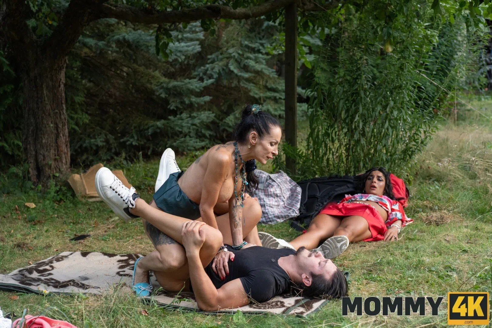 valentina-sierra-mommy-4k-170357 Of Page 3-15.webp
