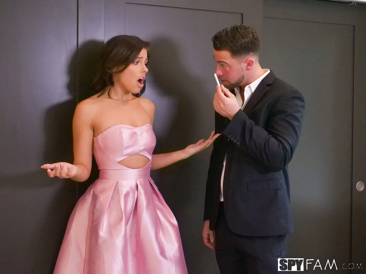 adriana-chechik-spy-fam-54436 Of Page 1-5.webp