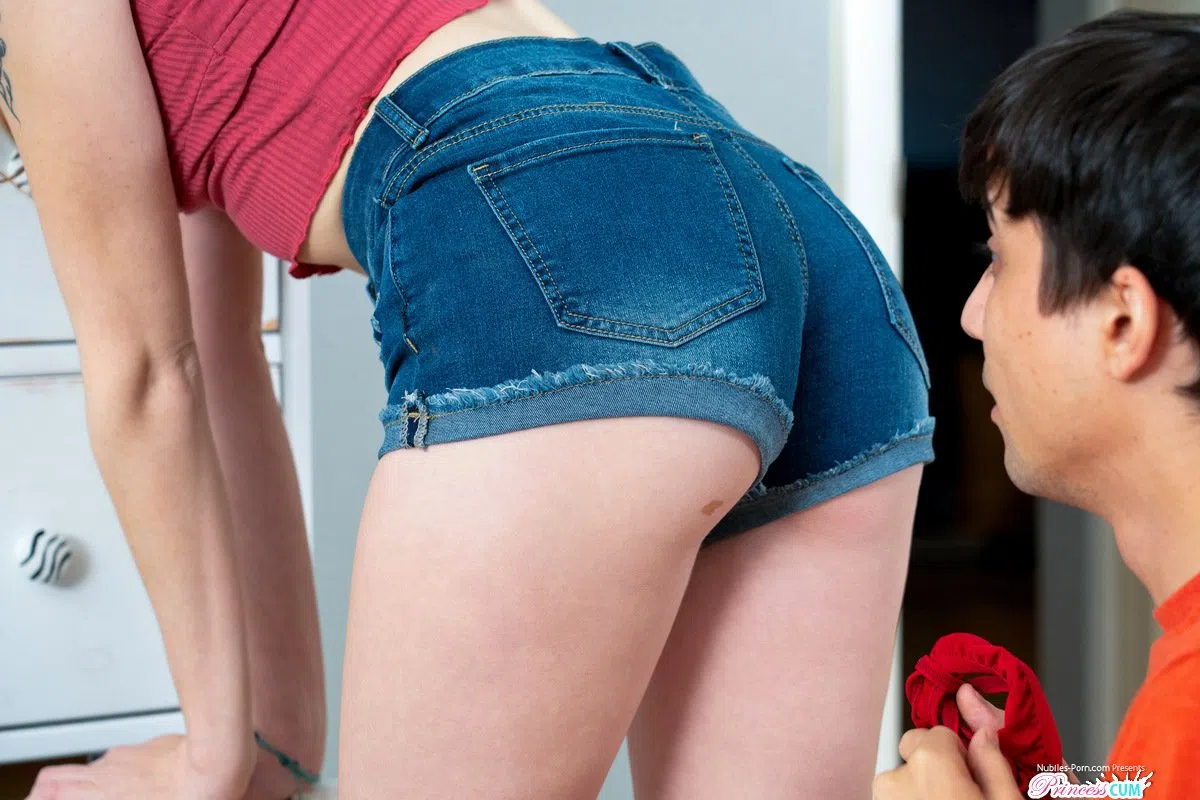 amber-stark-princess-cum-119242 Of Page 1-3.webp