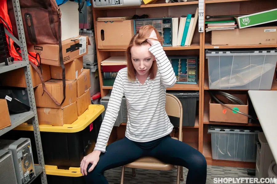 katy-kiss-shoplyfter-45106 Of Page 1-1.webp