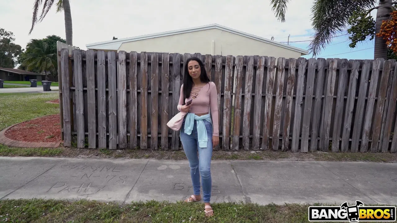 kiarra-nava-hoe-bangbus-55504 Of Page 1-1.webp
