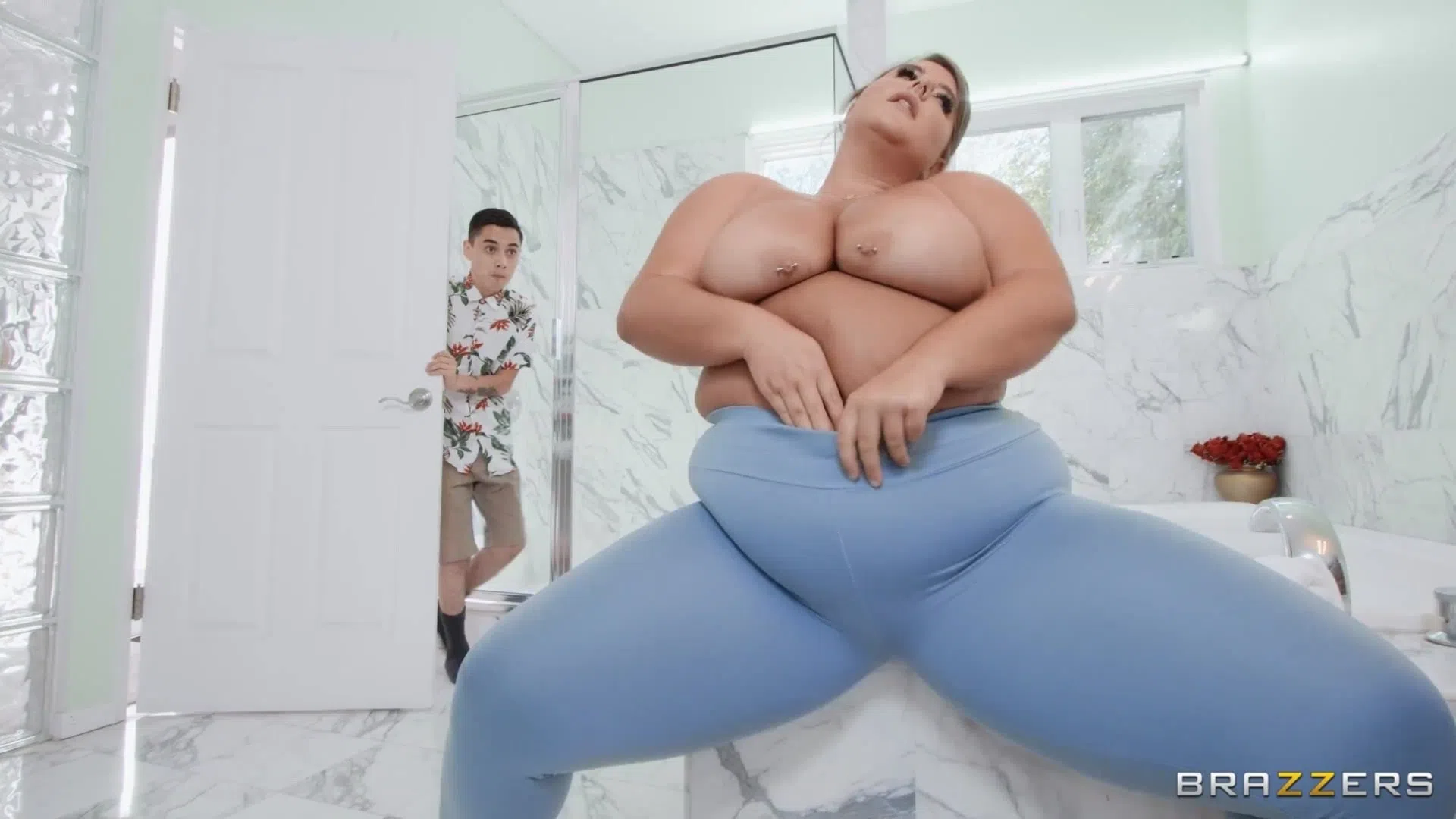 leila-lewis-brazzers-exxtra-123657 Of Page 1-4.webp