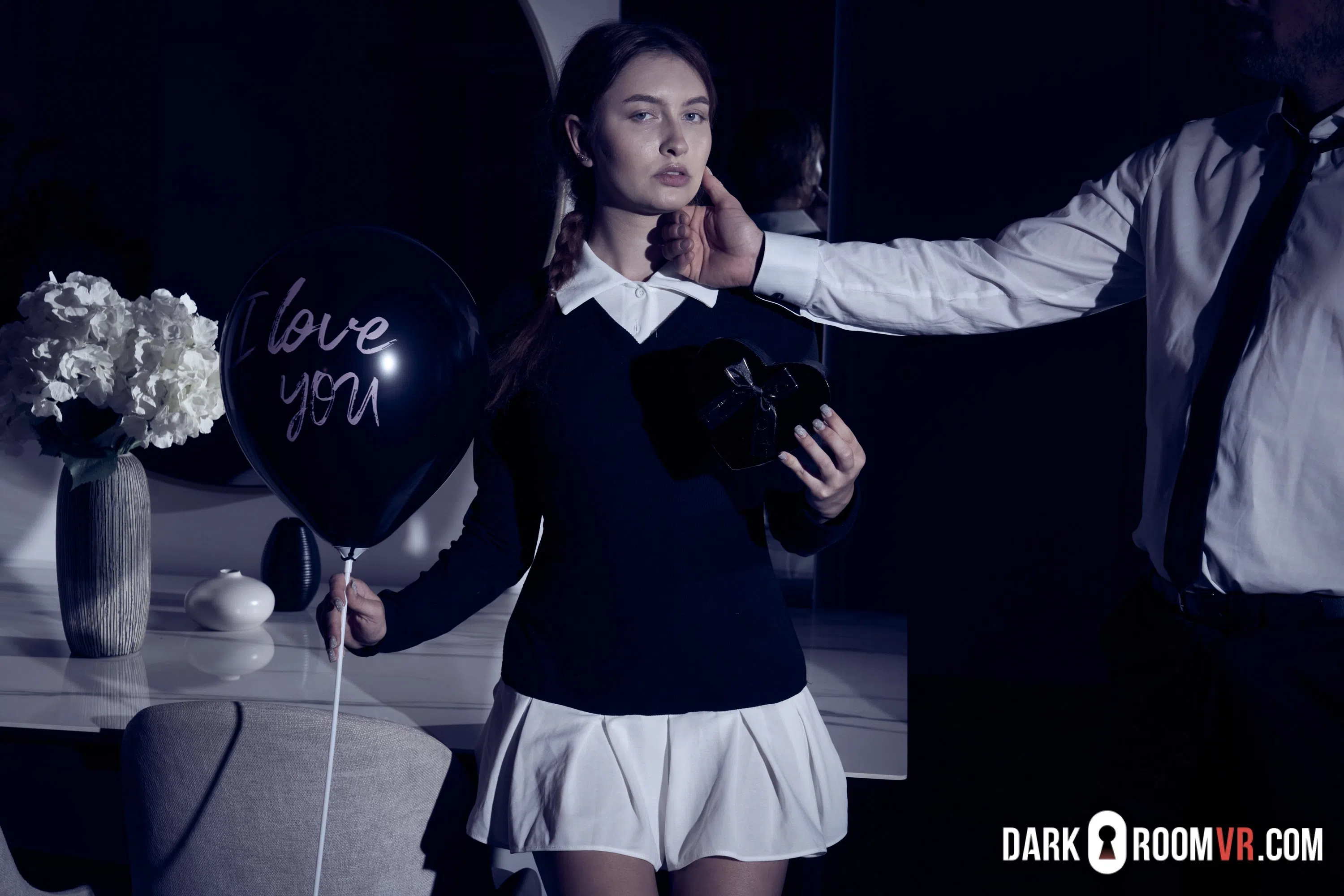 noi-feja-dark-room-vr-203852 Of Page 1-1.webp