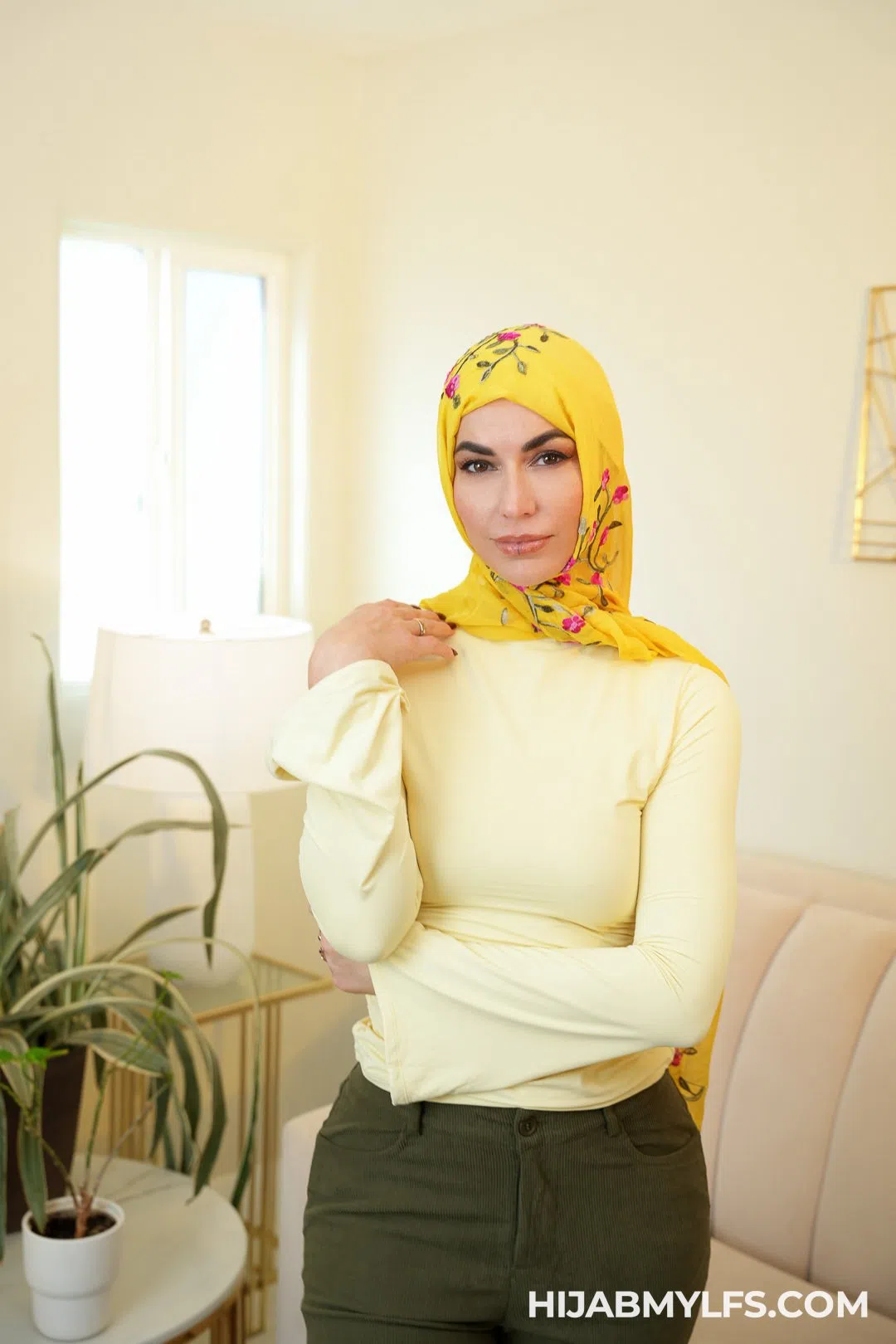 venus-valencia-hijab-mylfs-207665 Of Page 1-1.webp