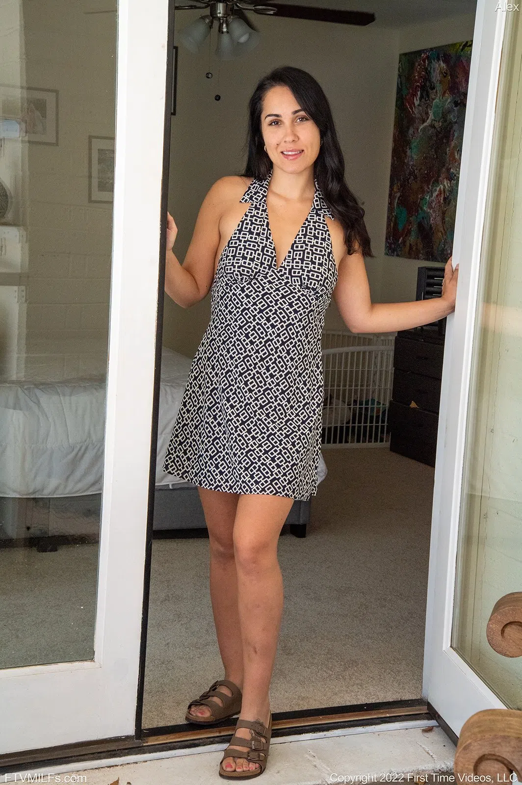 alex-banks-ftv-milfs-1-126720 Of Page 1-1.webp