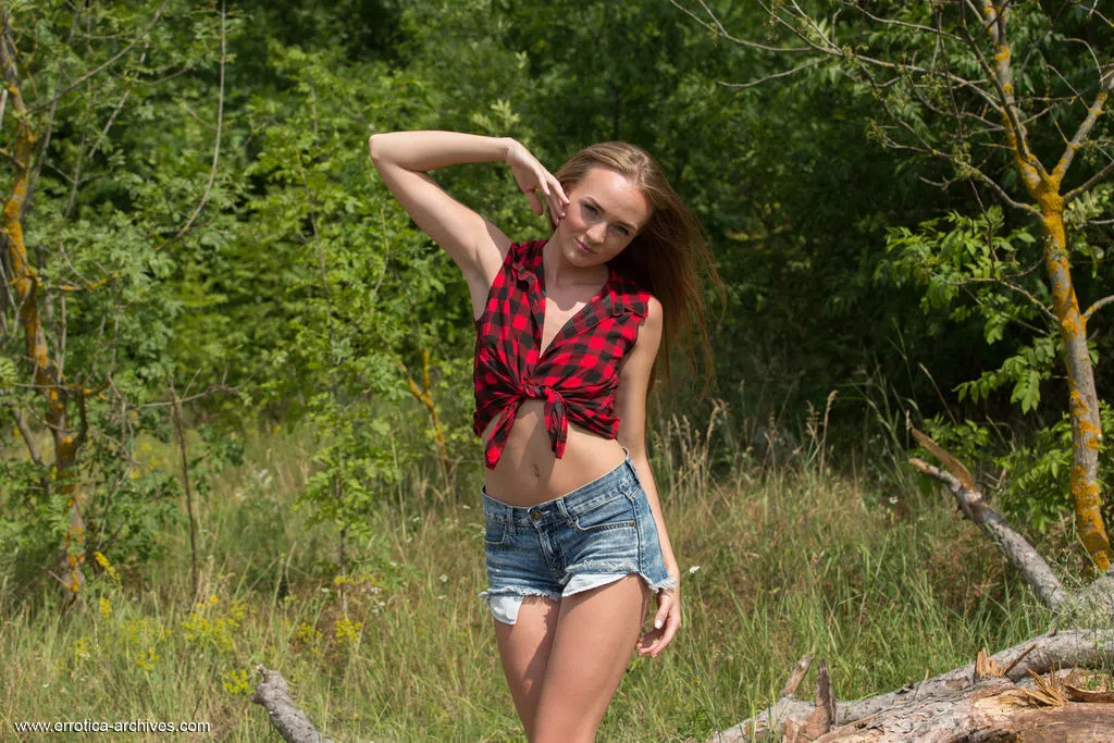 andrea-sixth-errotica-archives-53127 Of Page 1-2.webp