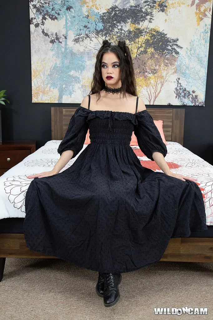 angelina-moon-cherry-pimps-149952 Of Page 1-1.webp