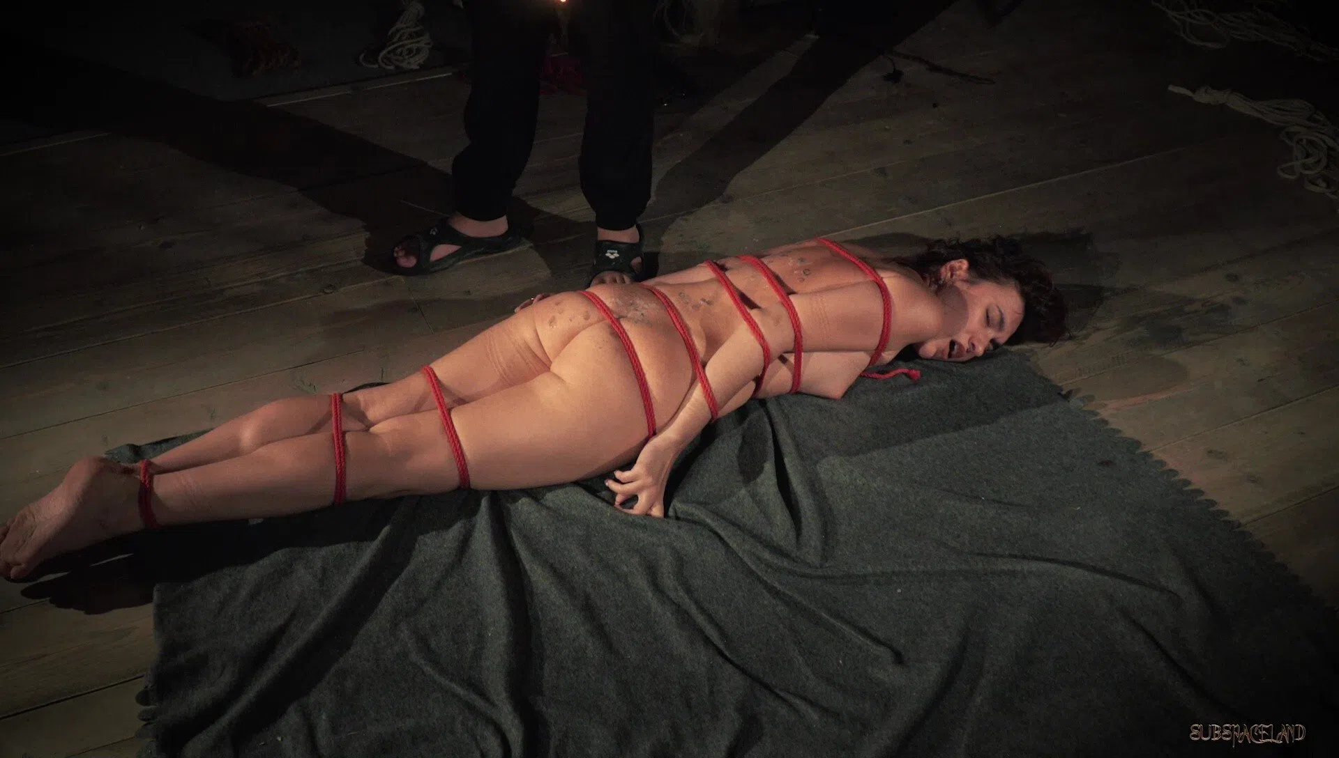 angie-elif-subspace-land-123895 Of Page 2-10.webp