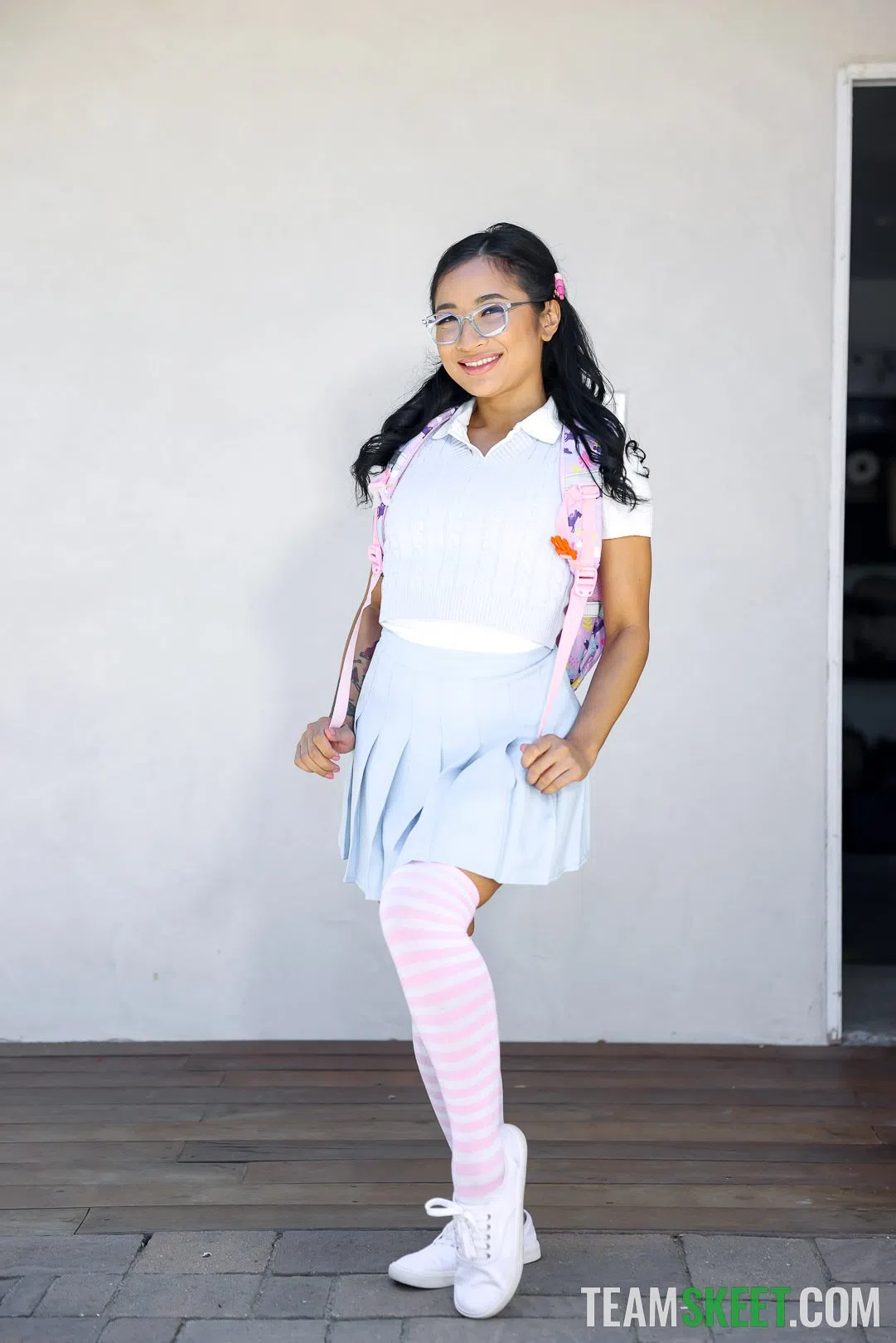 avery-black-exxxtra-small-174358 Of Page 1-1.webp