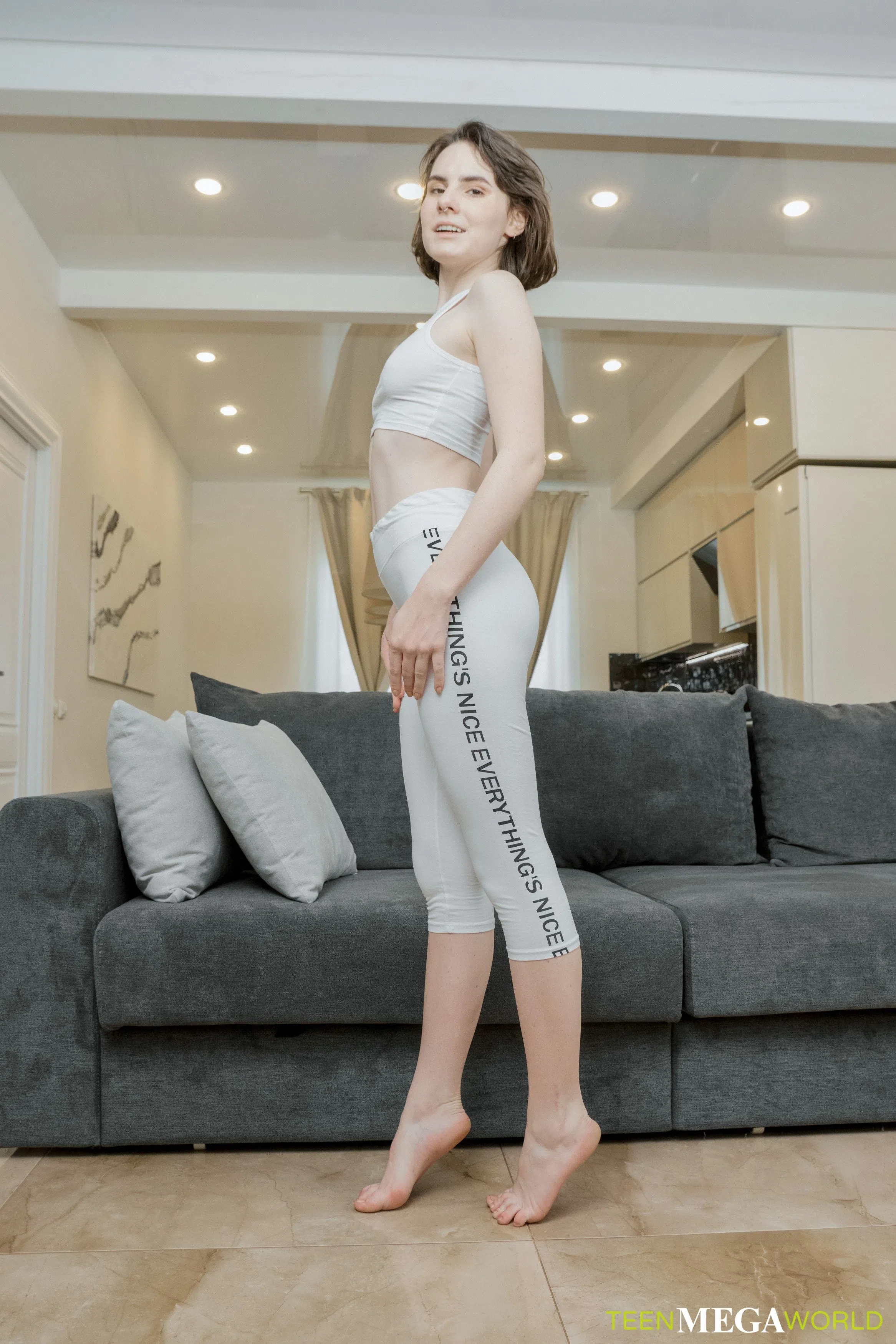 darcy-dark-beauty-angels-100169 Of Page 1-1.webp