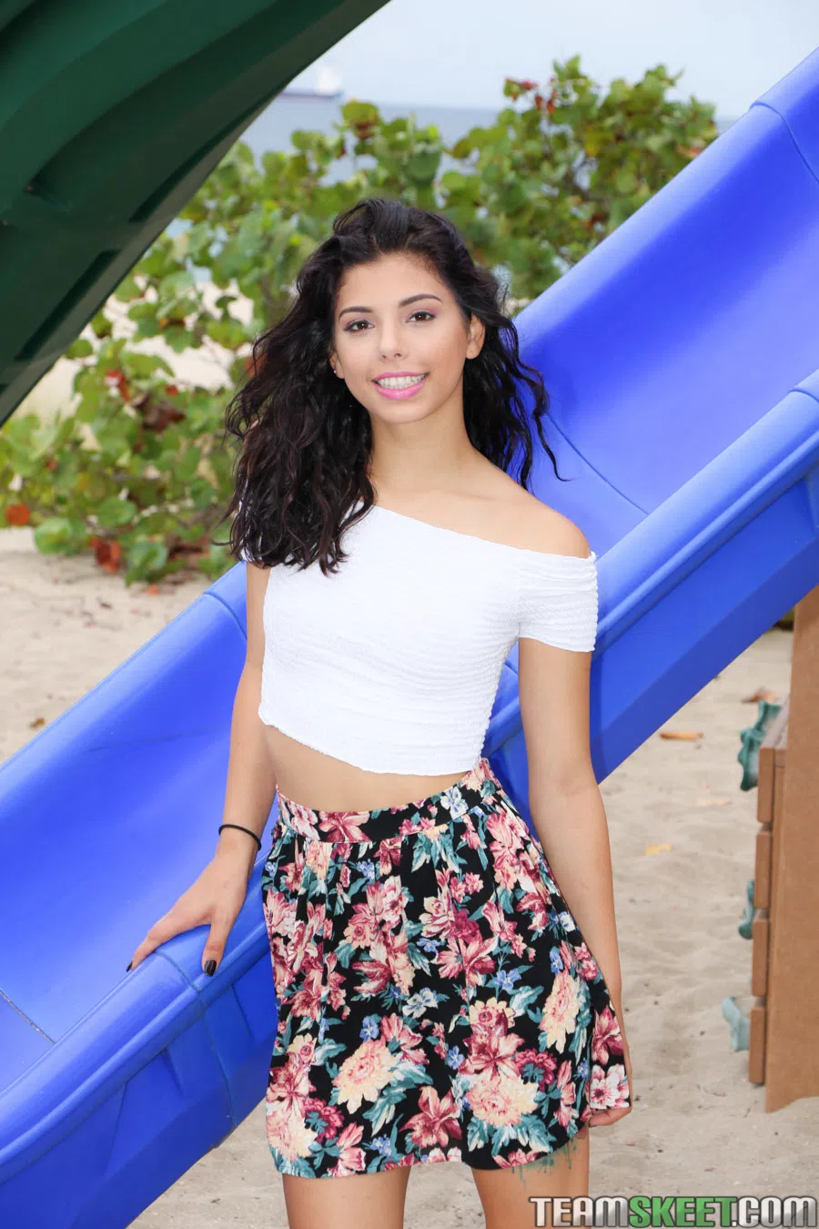 gina-valentina-exxxtra-small-9749 Of Page 1-3.webp