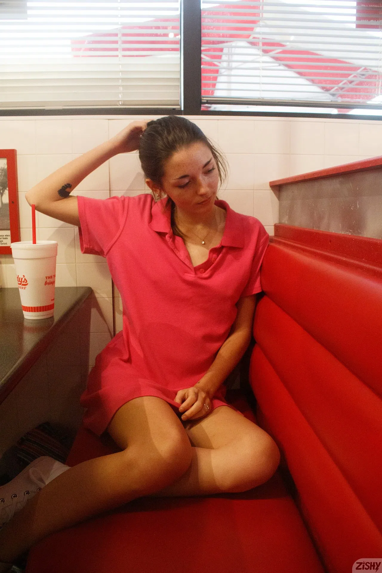 hannah-tarley-skinny-fries-zishy-113579 Of Page 1-4.webp