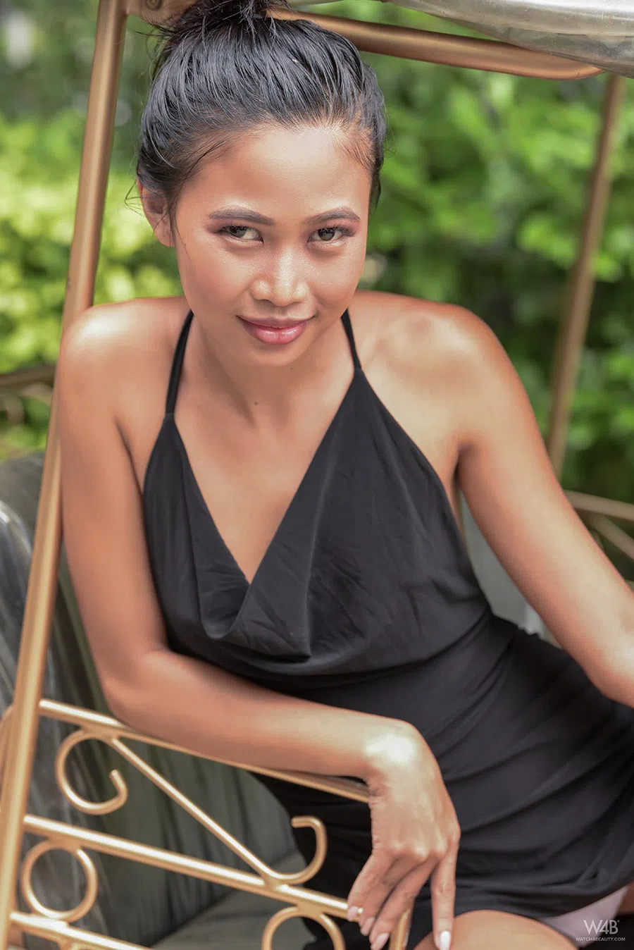 hiromi-watch-4-beauty-78980 Of Page 1-1.webp