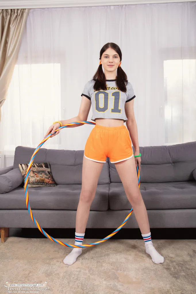 ivanna-teen-porn-storage-189953 Of Page 1-2.webp