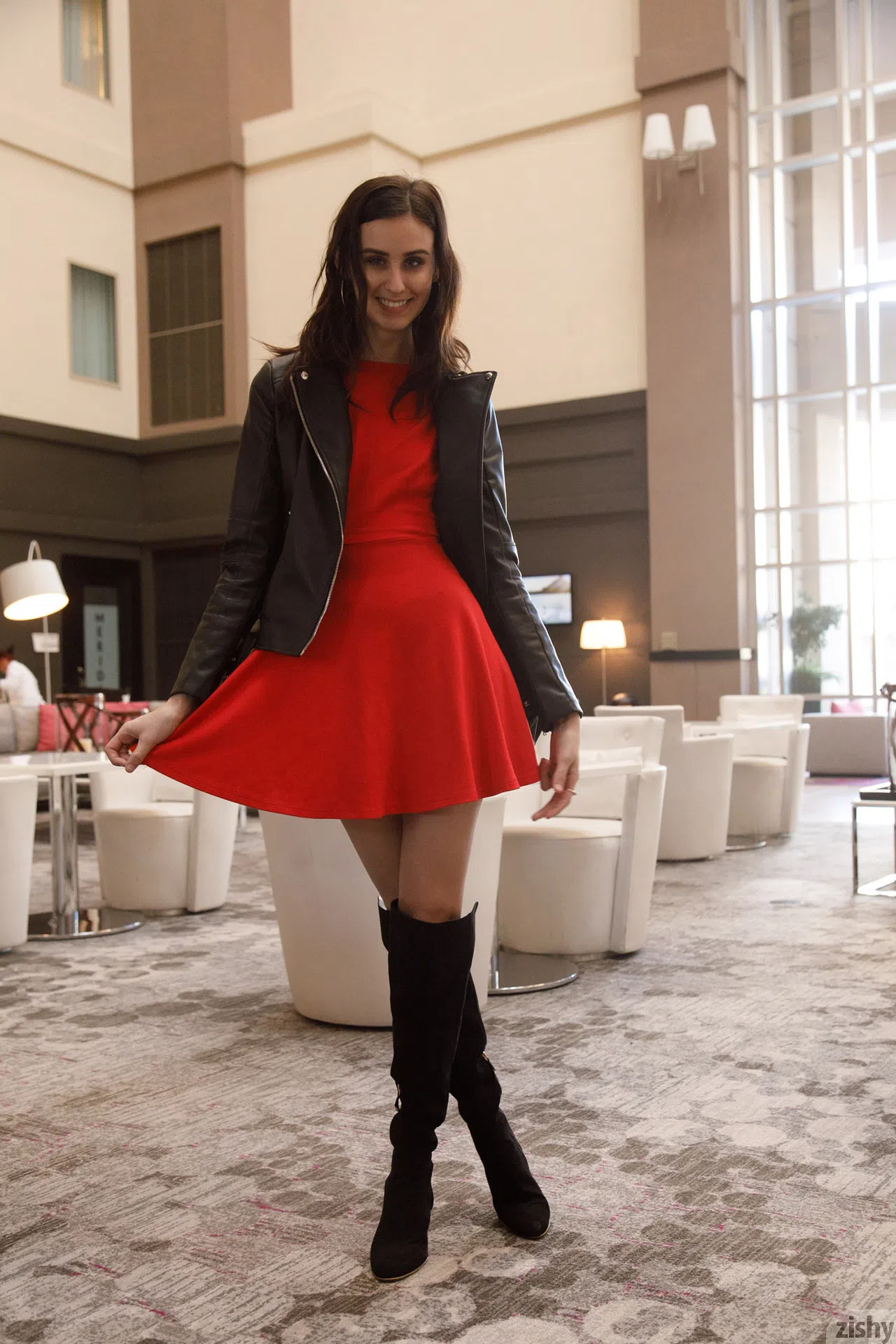 jasmine-simco-nice-amenities-zishy-41923 Of Page 2-7.webp