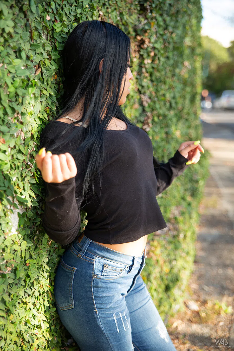 jenny-tovar-watch-4-beauty-96244 Of Page 1-1.webp