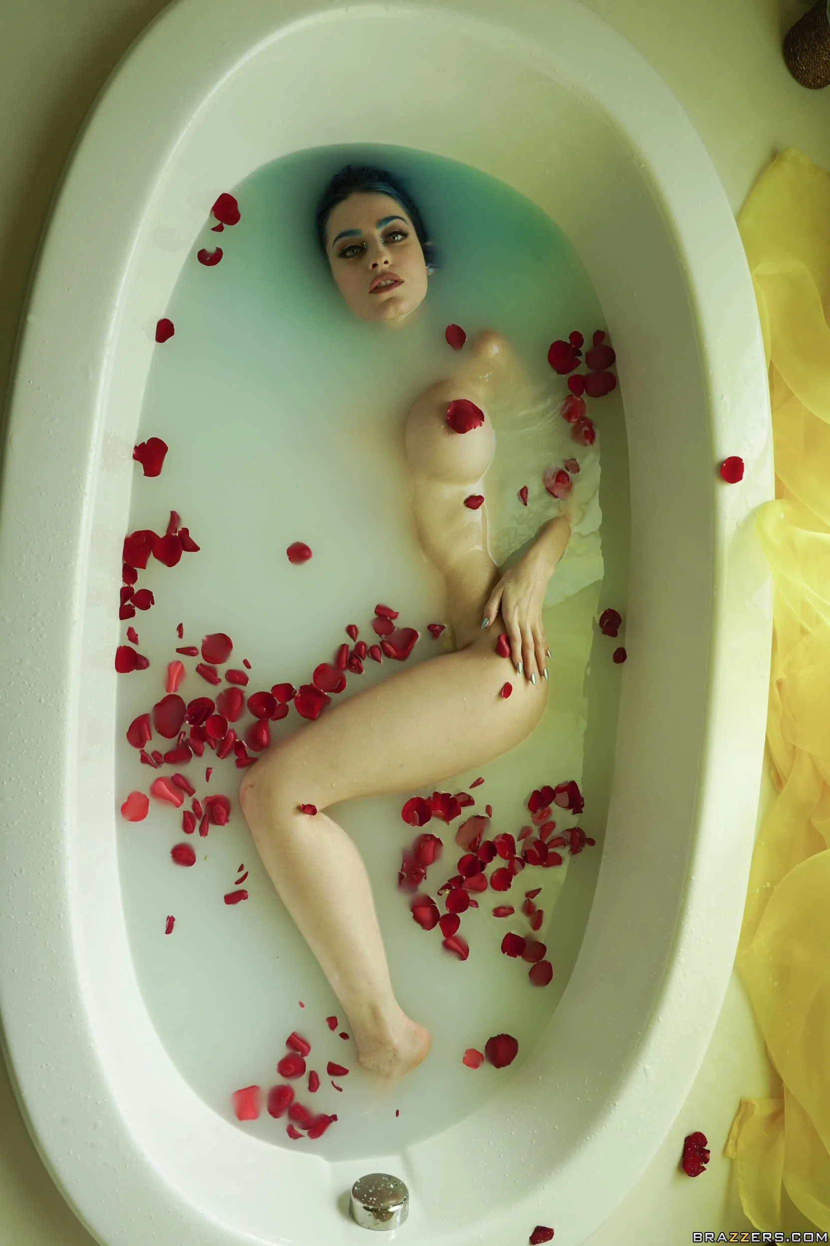 jewelz-blu-brazzers-exxtra-73459 Of Page 2-10.webp