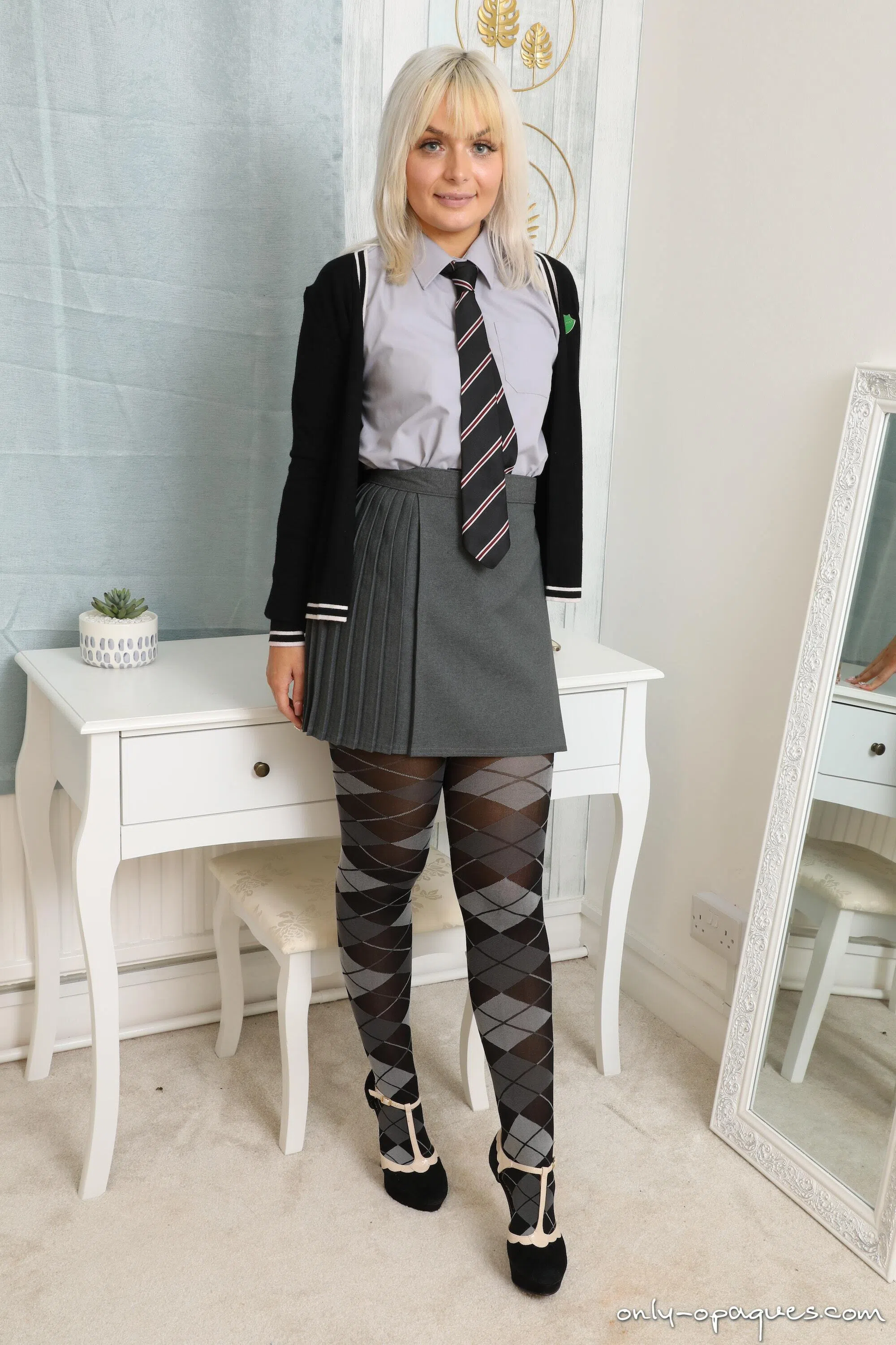 lexie-doll-only-opaques-153283 Of Page 1-1.webp