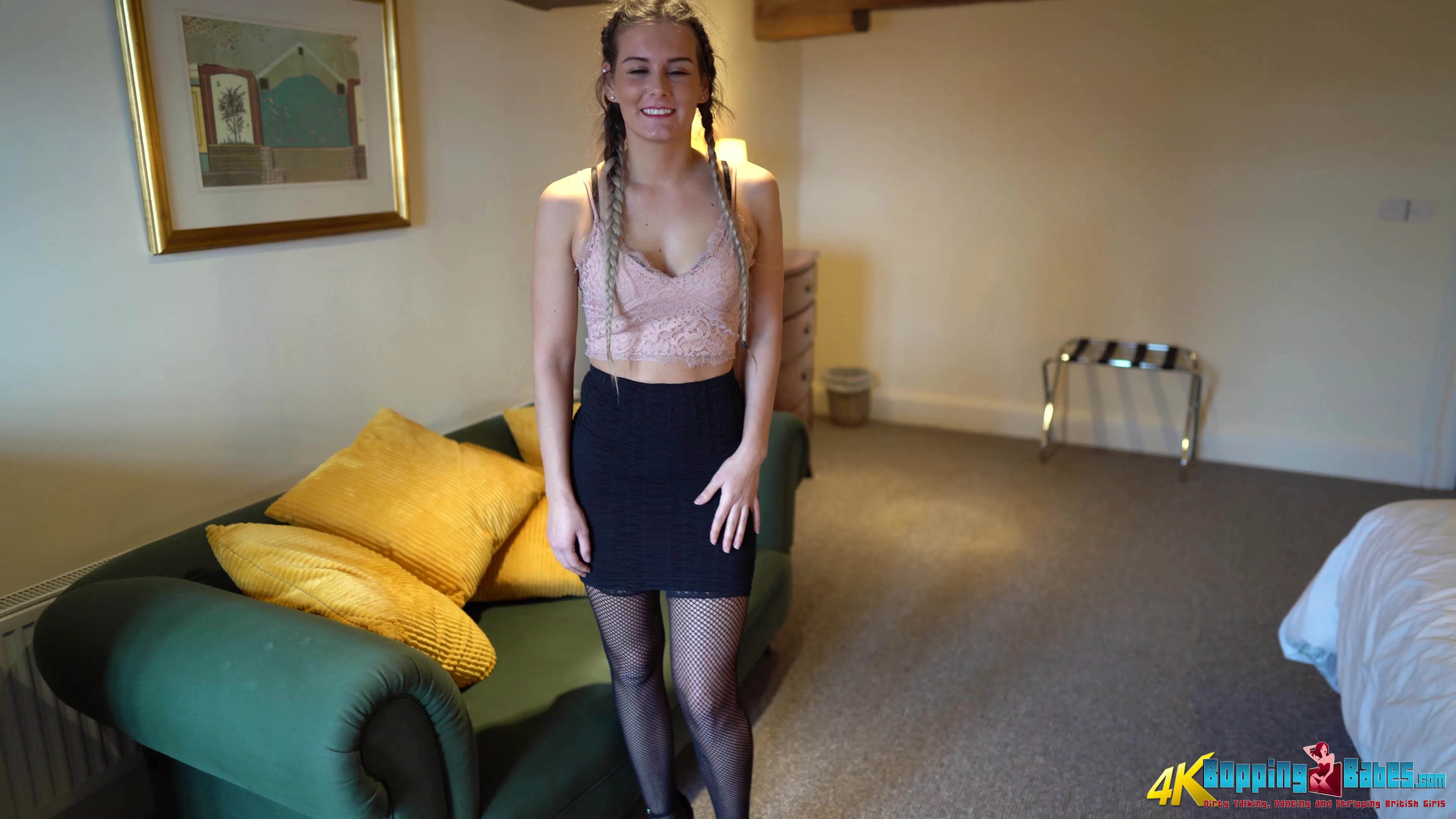 louise-t-bopping-babes-79823 Of Page 1-1.webp