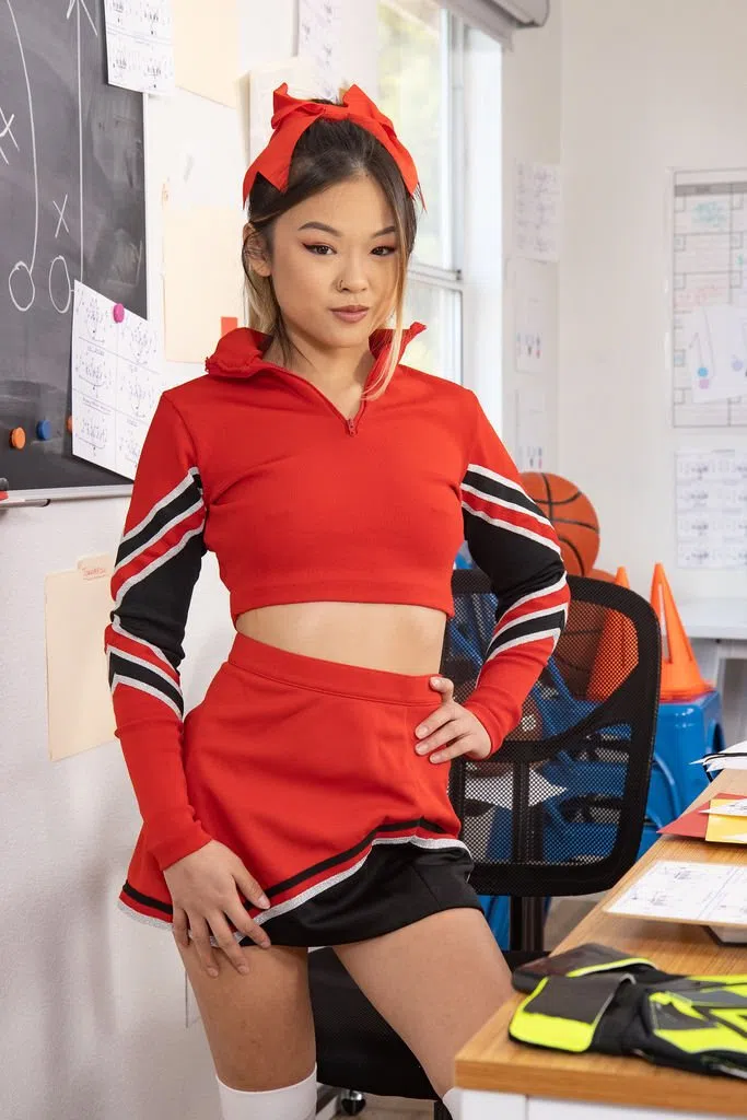 lulu-chu-hustler-114966 Of Page 1-2.webp