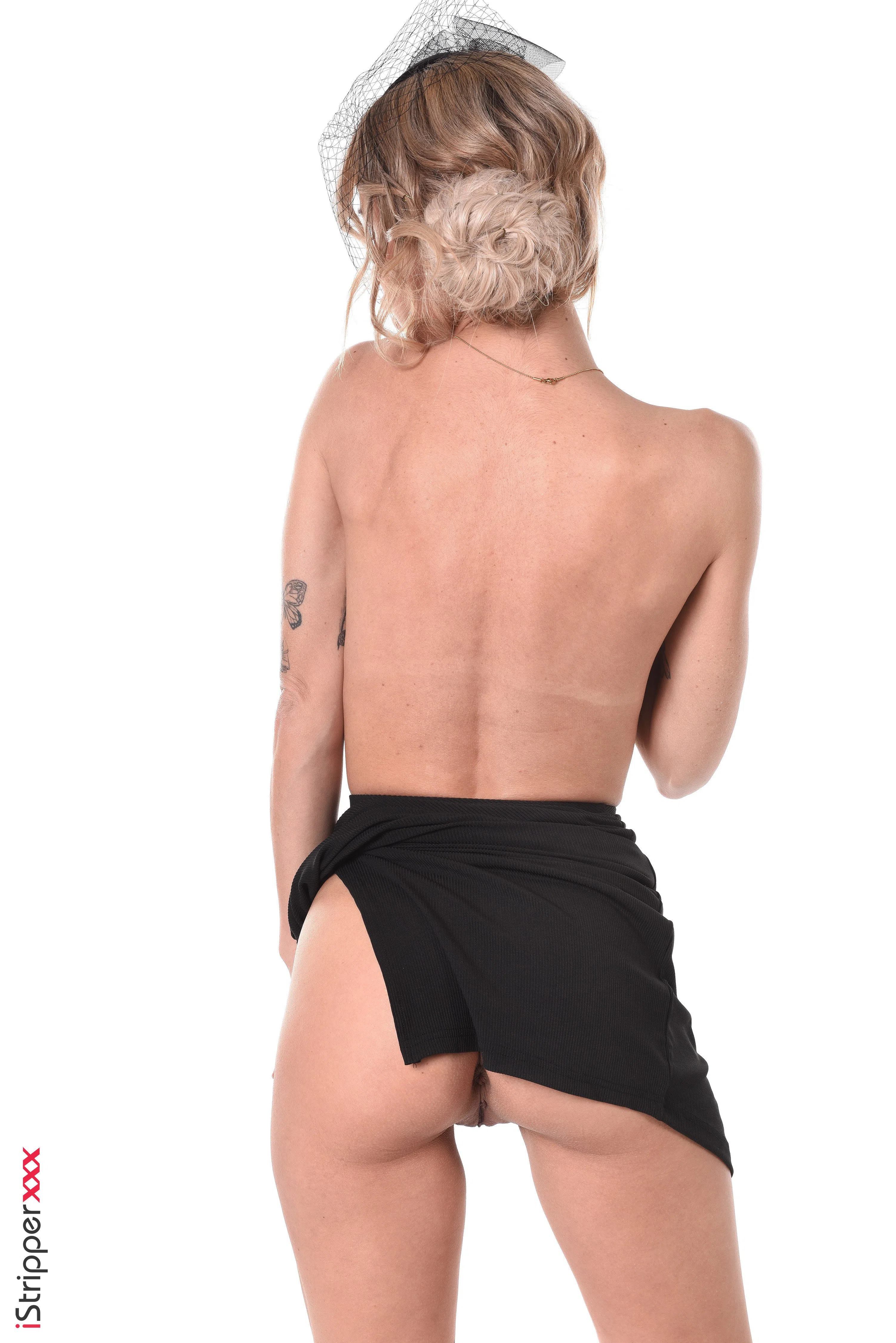mellany-glow-istripper-171244 Of Page 2-9.webp