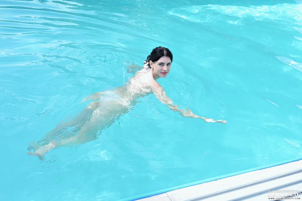 olivia-showy-beauty-177659 Of Page 1-3.webp